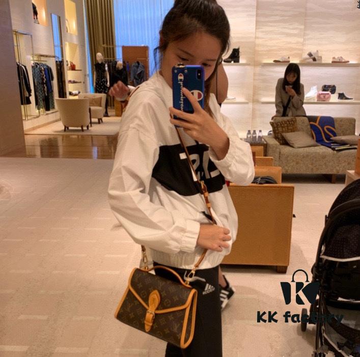 Large 160, Small Upgrade Original Version 🍇 M44919 M51121 M51120 This Retro-Styled LV Ivy Bag