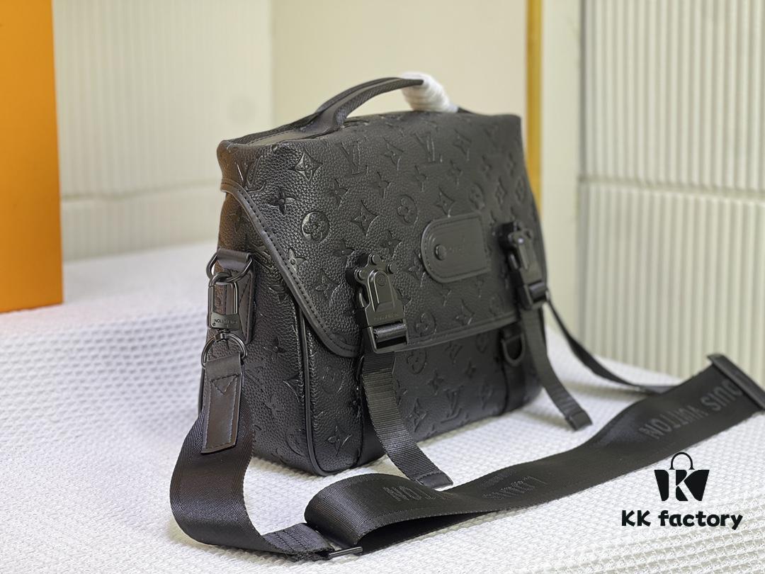 M46972 Vintage Flower, Black Flower LV Trail Messenger Bag