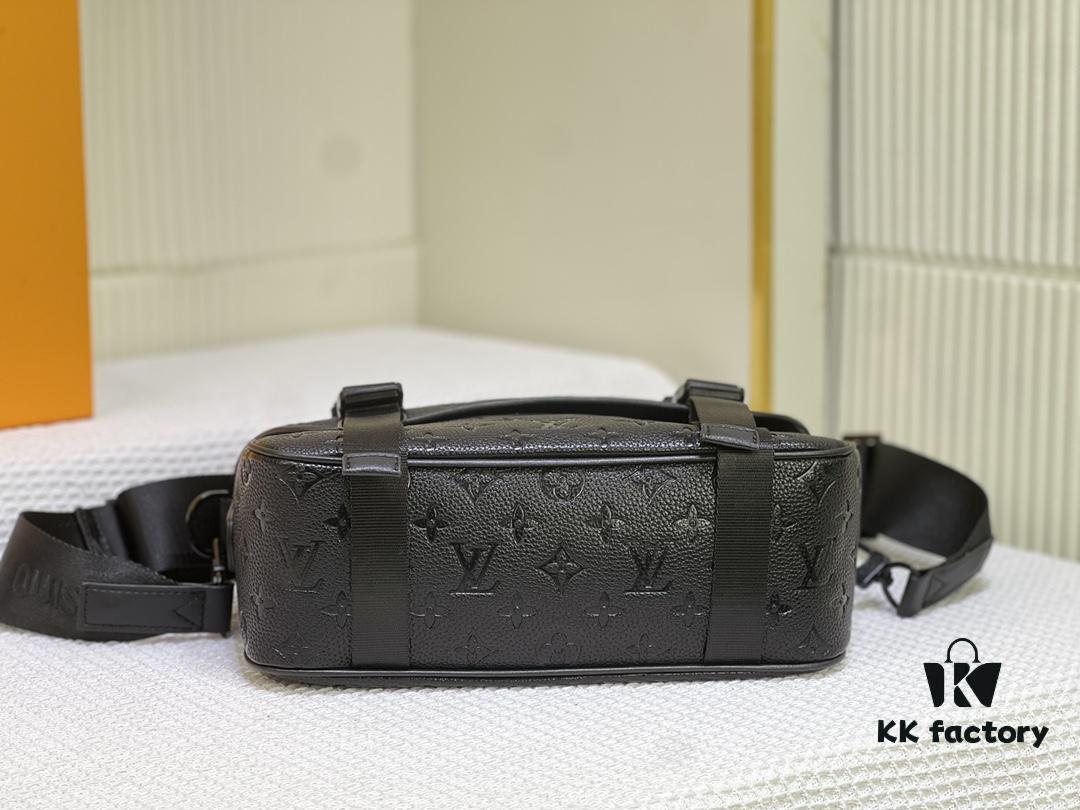 M46972 Vintage Flower, Black Flower LV Trail Messenger Bag