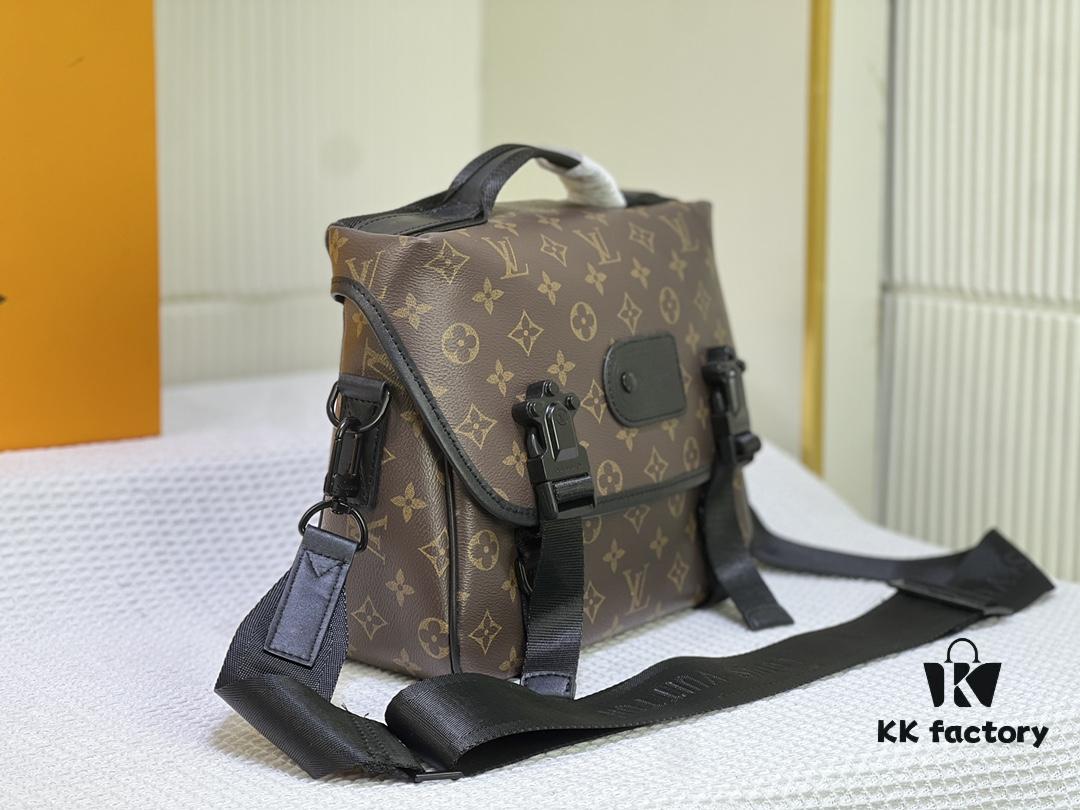 M46972 Vintage Flower, Black Flower LV Trail Messenger Bag