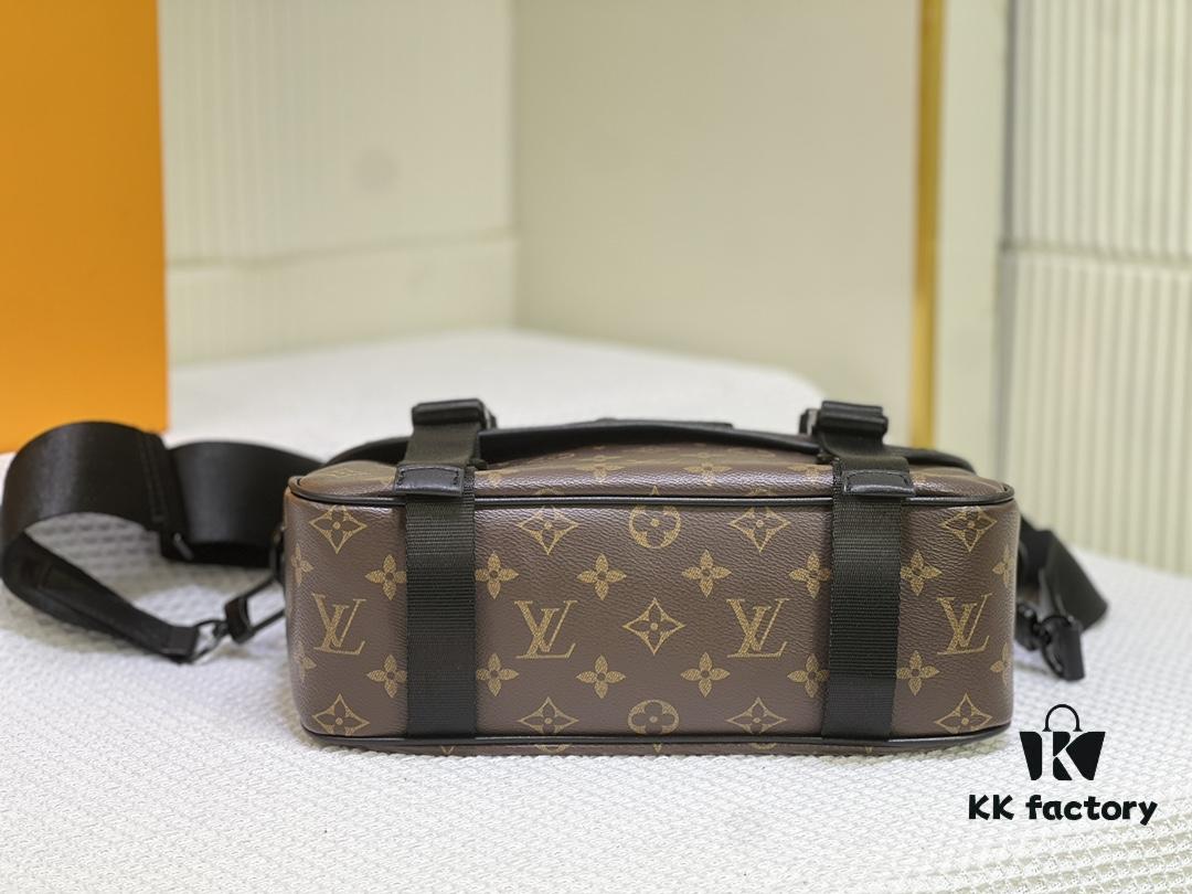 M46972 Vintage Flower, Black Flower LV Trail Messenger Bag