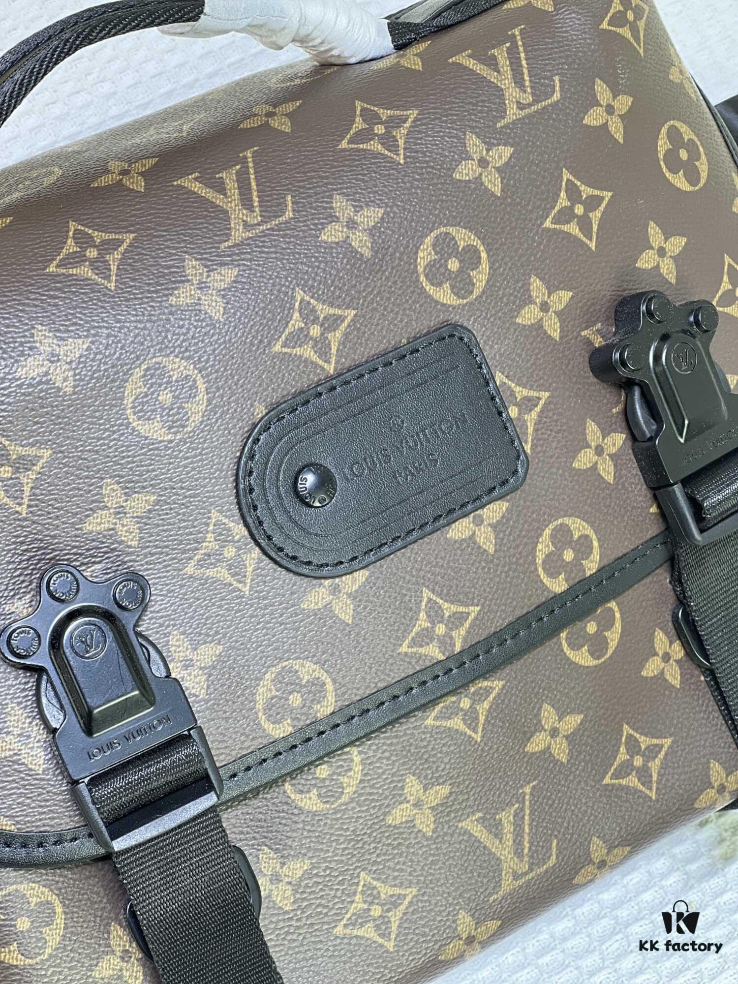 M46972 Vintage Flower, Black Flower LV Trail Messenger Bag