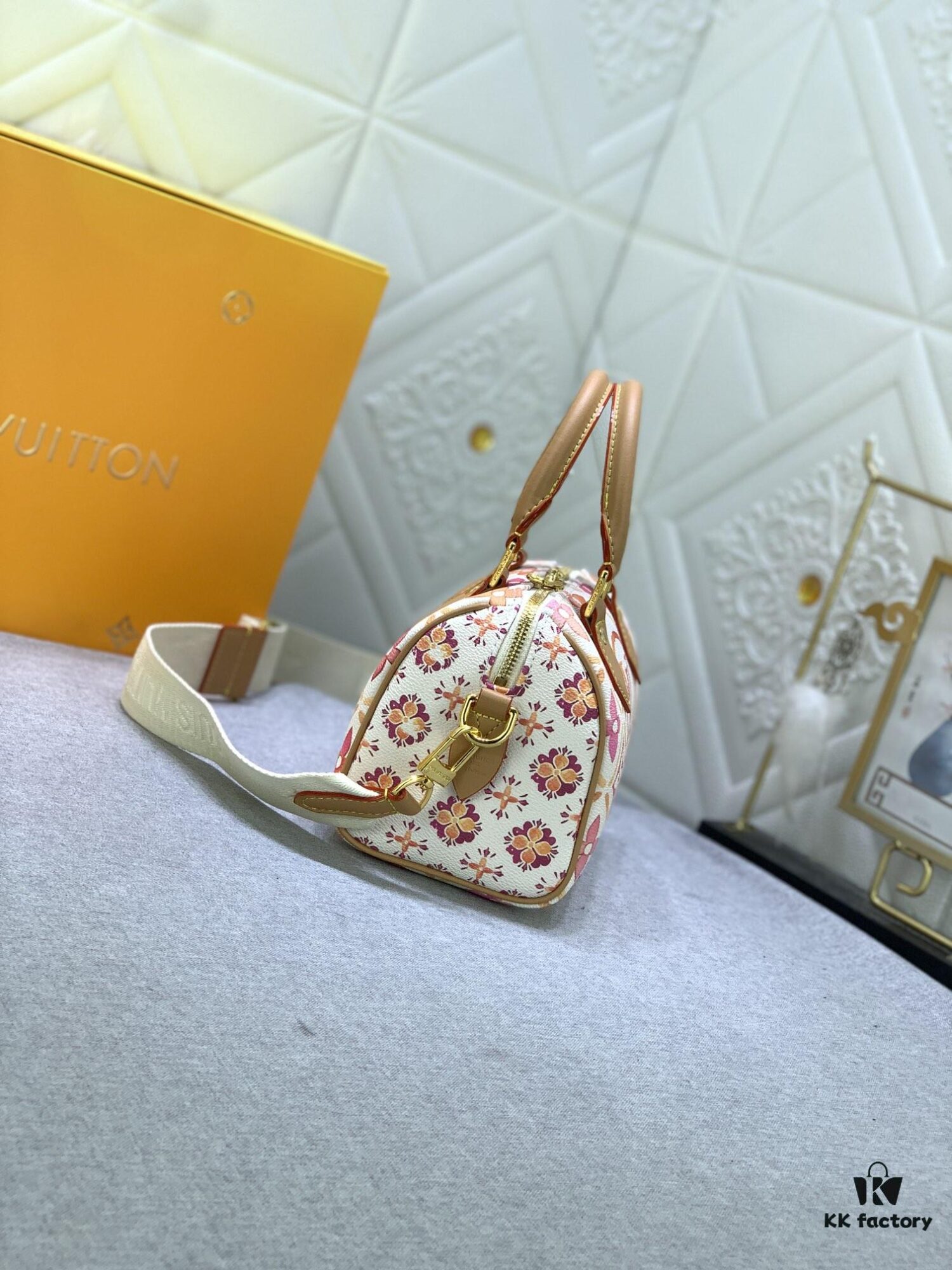 Upgraded Original M11209 M46234 Speedy Bandoulière 20 Handbag from the LV By The Pool Collection