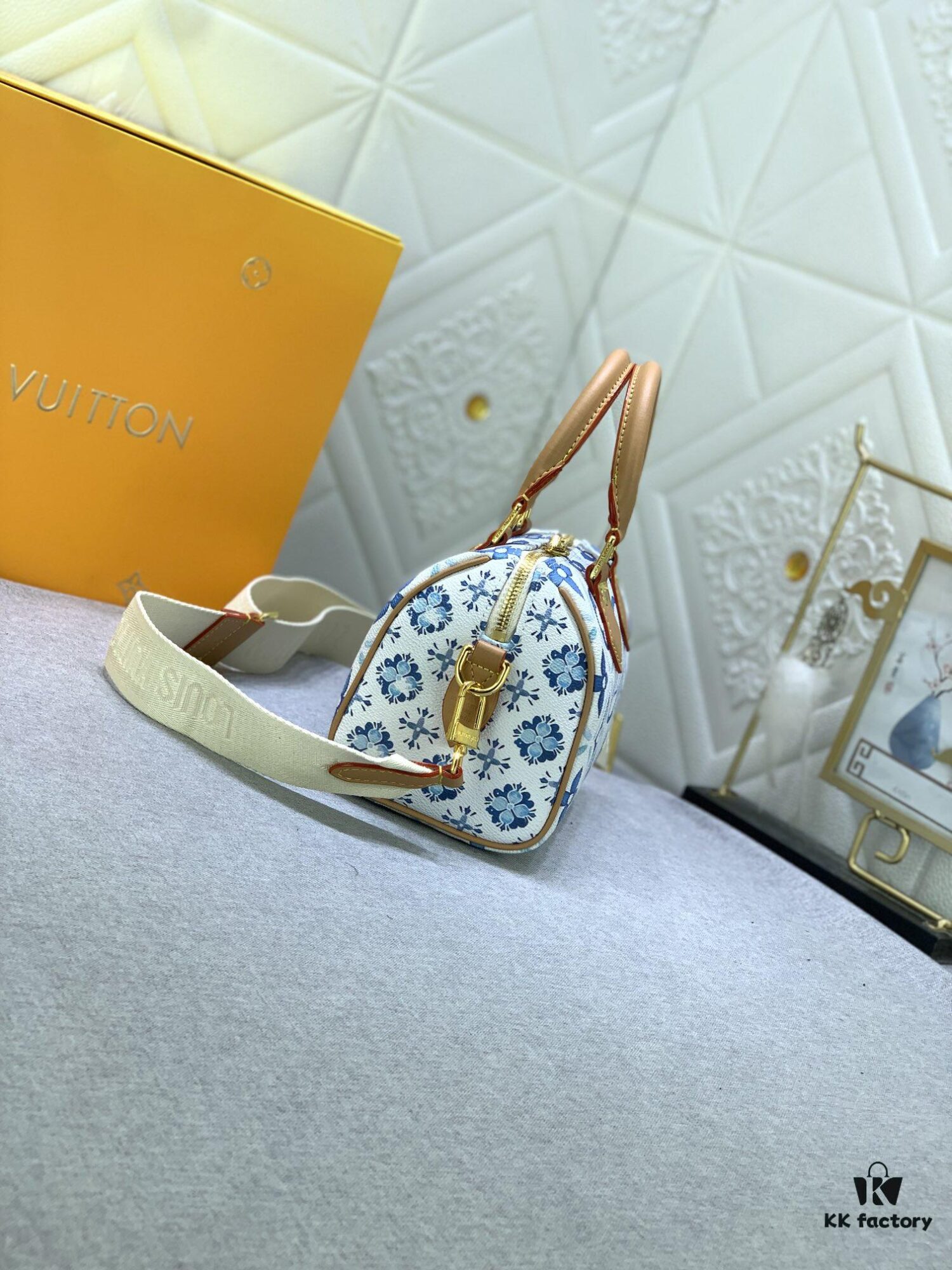 Upgraded Original M11209 M46234 Speedy Bandoulière 20 Handbag from the LV By The Pool Collection