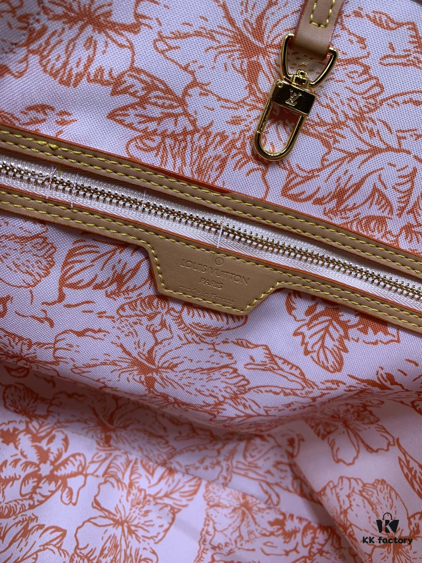 Upgraded Original M25317 M11263 M40995 This Medium Neverfull Tote Bag Features a Monogram Tiles Canvas Construction with Leather Trims Defining the Top and Handles