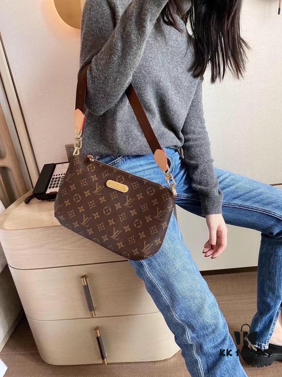 Authentic LV M40719 Genuine Leather Popular Bag, Size: 30 x 16, Korean Vintage Style, Trendy and Practical