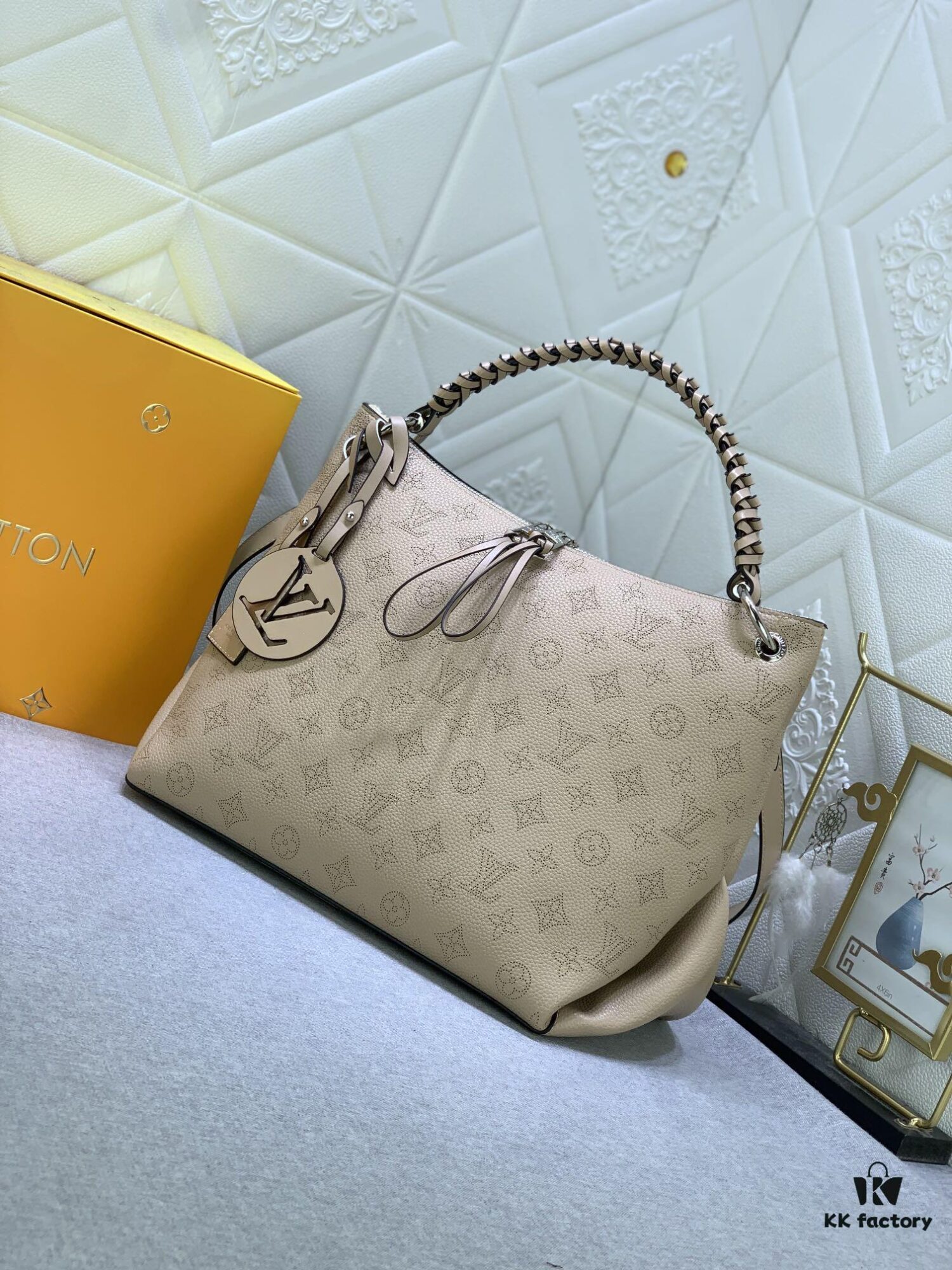 Upgraded Original M56073 M56084 Beaubourg Hobo Medium Leather Handbag