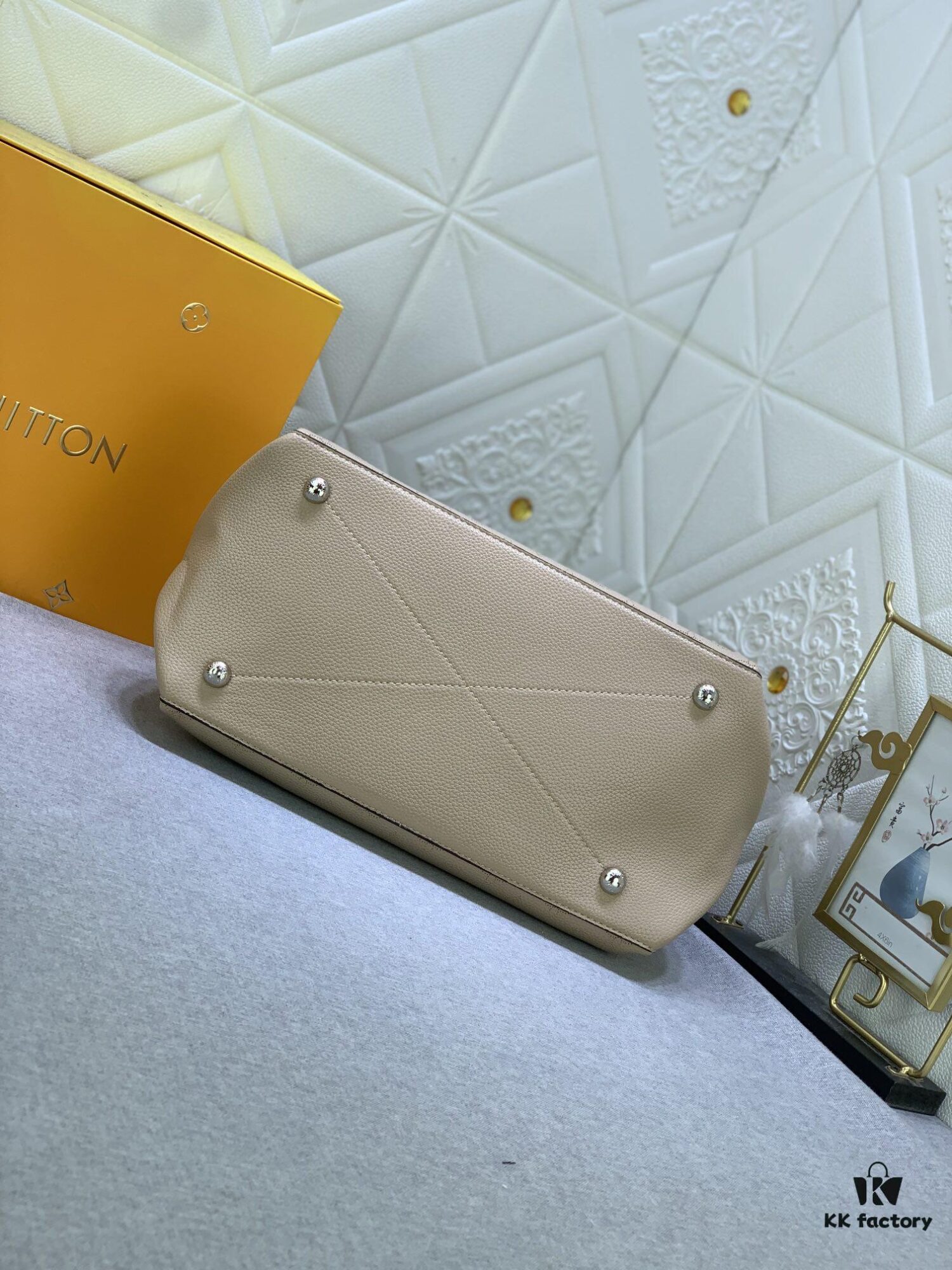 Upgraded Original M56073 M56084 Beaubourg Hobo Medium Leather Handbag