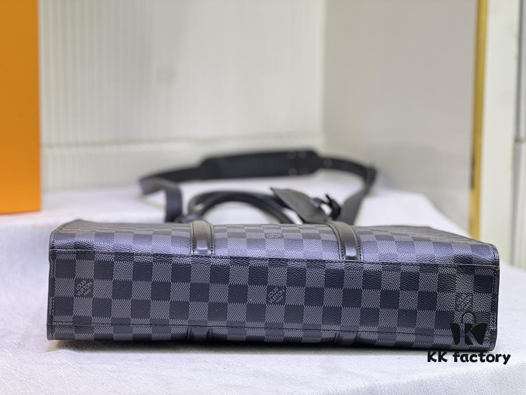 M45265 Black Floral, Aged Floral, Black Checkered | Sac Plat Horizontal Zippé Briefcase