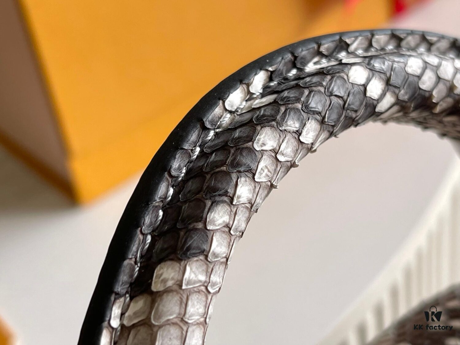 Premium Full Set Packaging 【Top Quality Original Factory Leather M82068💋 N82067 Grape Purple with Paris Pink Python Gold Clasp】