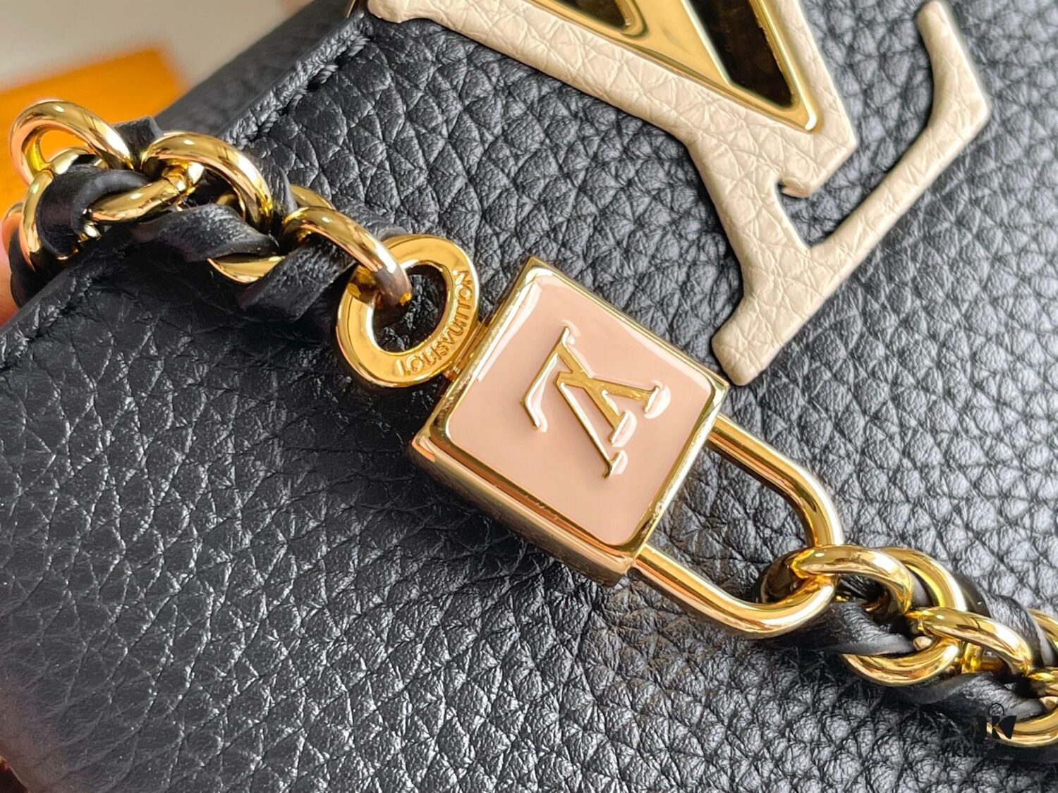 Top Grade Full Set Packaging 【Top Grade Original Factory Leather M23950💋 M23951 Black with White Gold Upgraded Hardware】【Capucines Mini Handbag】