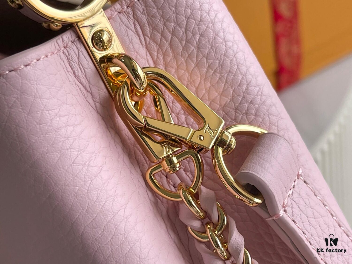 Supreme Grade Full Set Packaging 【Top Quality Original Factory Leather M23950💋 M23951 Pink with Beige Gold Upgraded Hardware】【Capucines Mini Handbag】