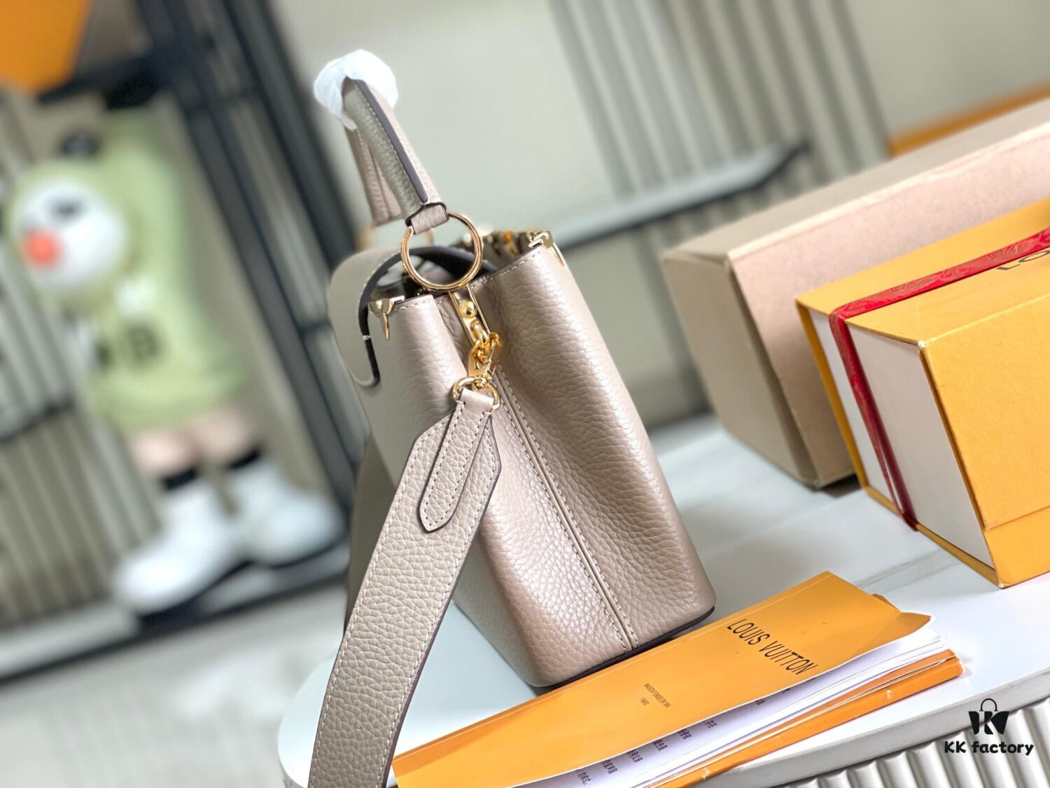 Top Grade Full Set Packaging 【Premium Original Factory Leather M24567💋 M23331 Elephant Gray Upgraded Hardware】 Capucines Small Handbag