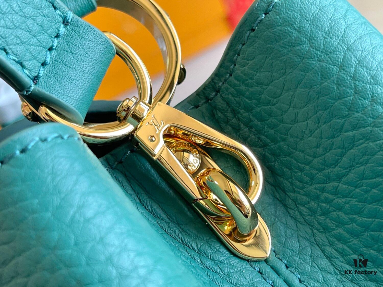 Supreme Grade Full Set Packaging [Premium Original Leather M23766 💋 M23331 Green Mother-of-Pearl Hardware] Capucines Mini Handbag