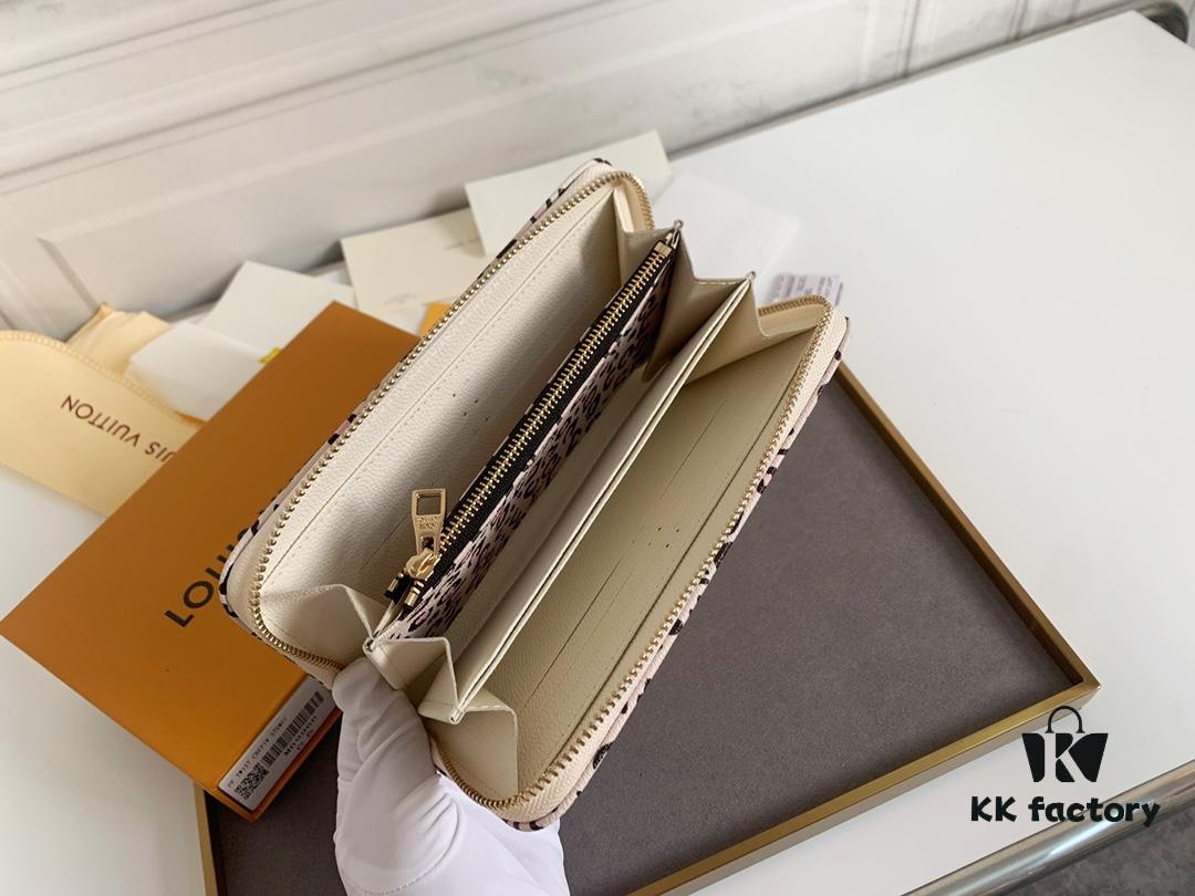 Zippy Lockme Wallet in Soft Calfskin