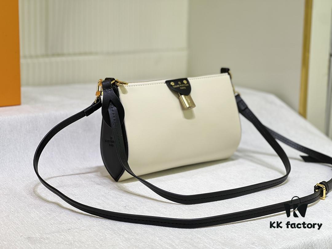 Upgraded Original M47123 Latest Runway Style