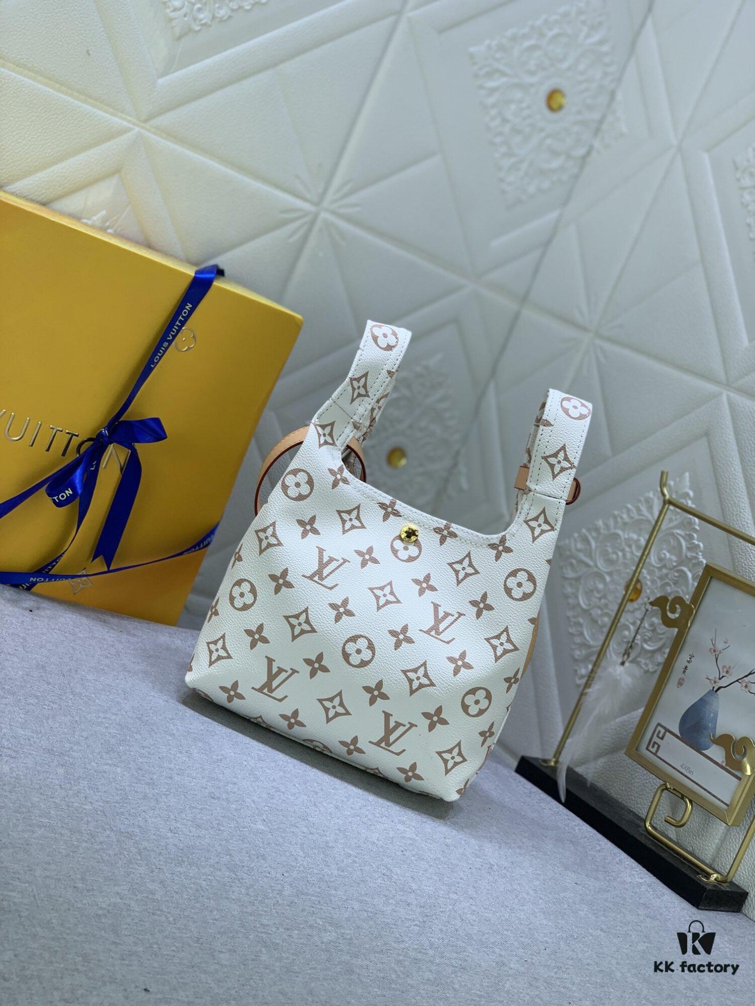 Upgraded Original M46816 Yellow Flower Vintage Atlantis BB Handbag