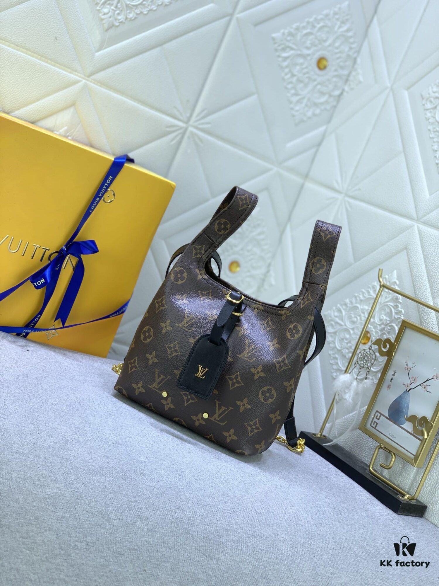 Upgraded Original M46816 Yellow Flower Vintage Atlantis BB Handbag