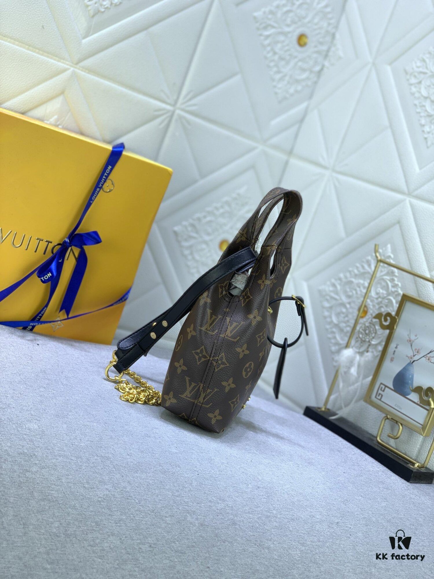 Upgraded Original M46816 Yellow Flower Vintage Atlantis BB Handbag