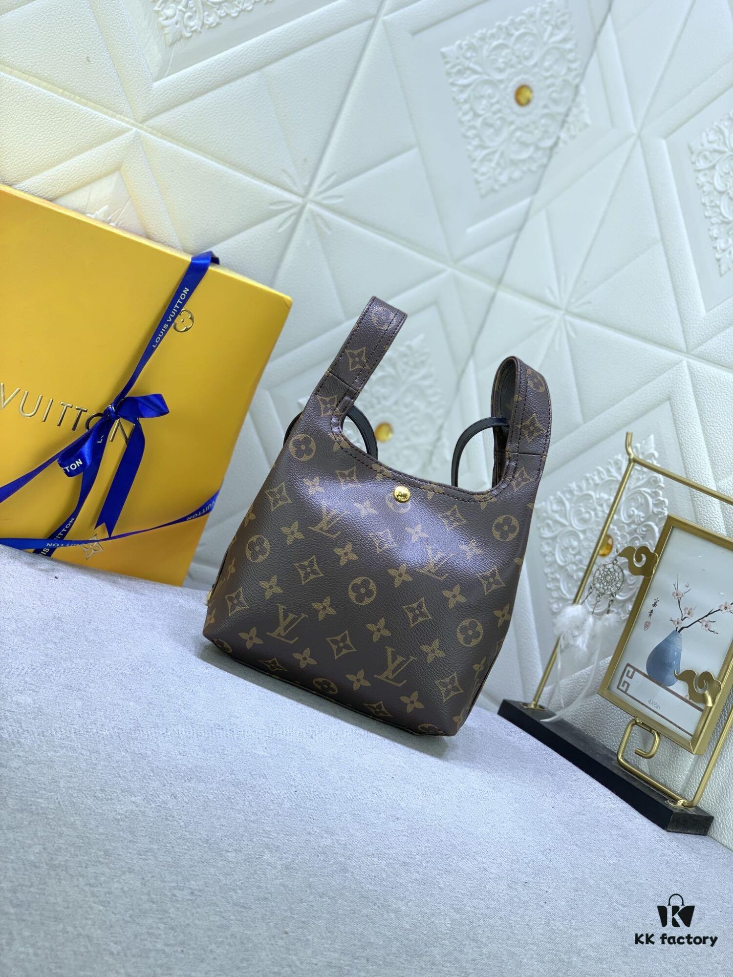 Upgraded Original M46816 Yellow Flower Vintage Atlantis BB Handbag