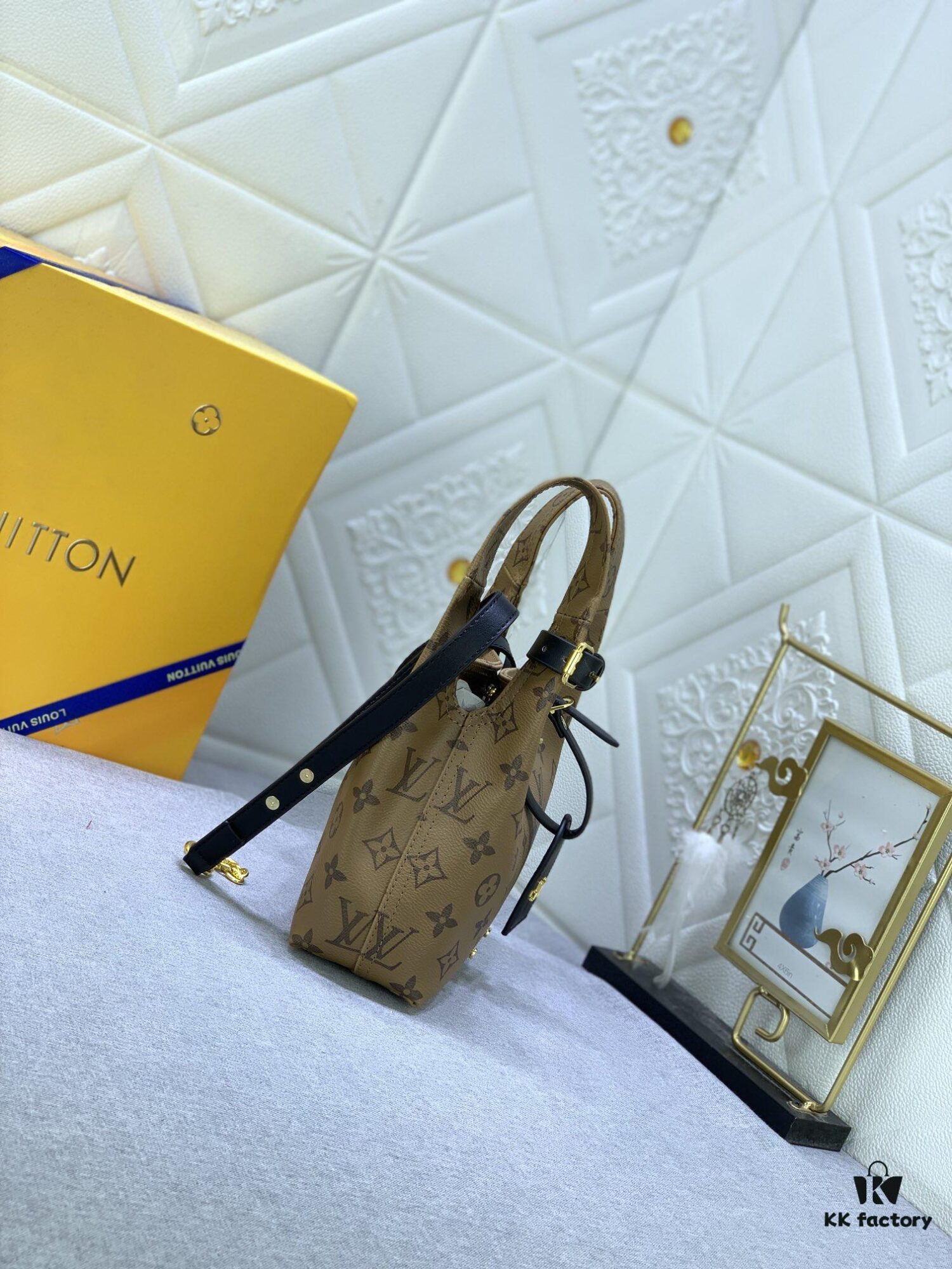 Upgraded Original M46816 Yellow Flower Vintage Atlantis BB Handbag