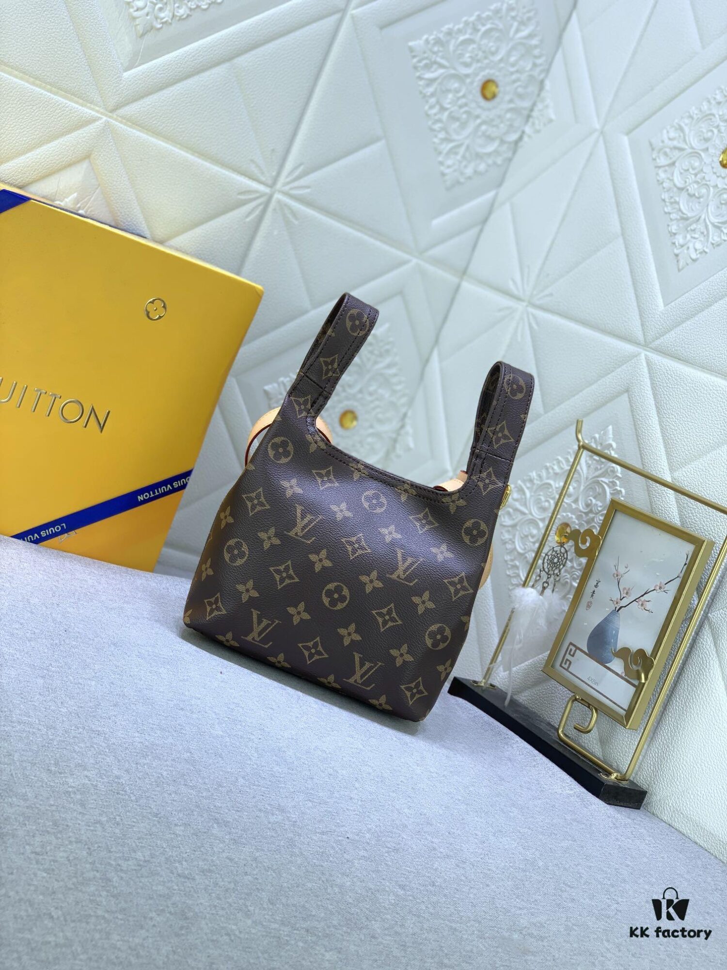 Upgraded Original M46816 Yellow Flower Vintage Atlantis BB Handbag