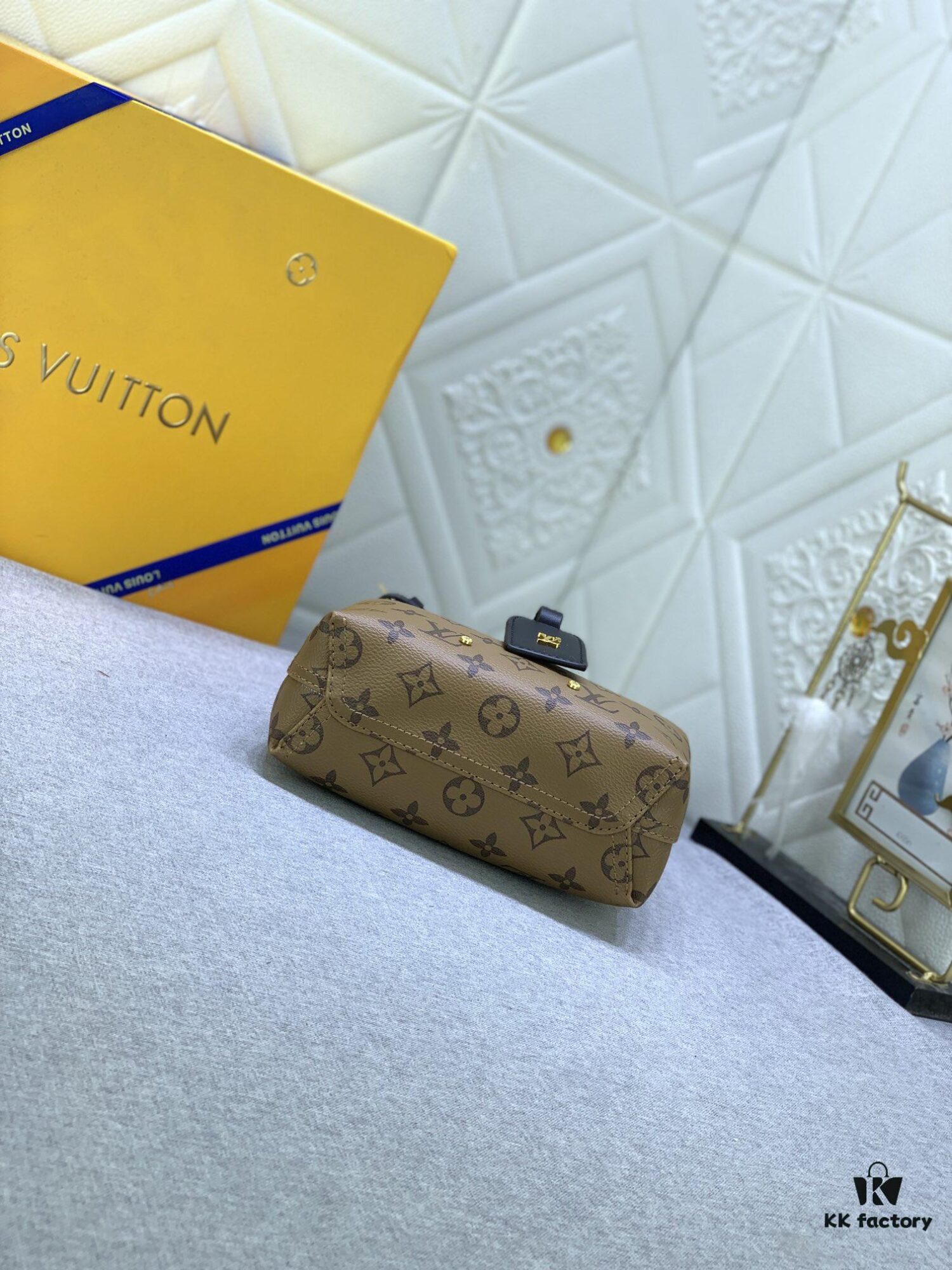 Upgraded Original M46816 Yellow Flower Vintage Atlantis BB Handbag