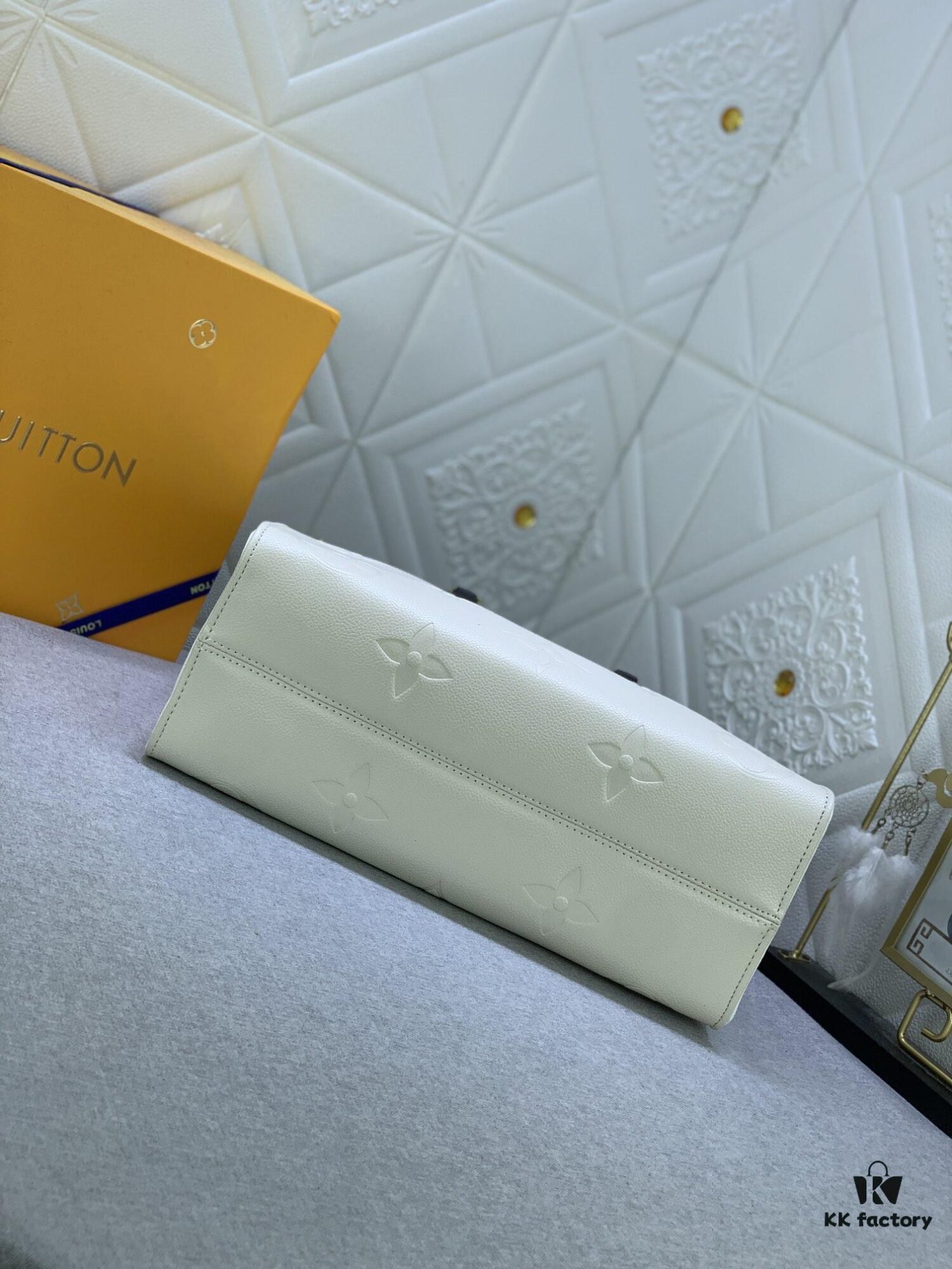 New Arrival [LV CRAFTY ONTHEGO Tote Bag] m45373, m45719 - Large 160, Medium 150, Small Upgraded Original Version with Authentic Woven Handle Strap and Leopard Print Silk Screen