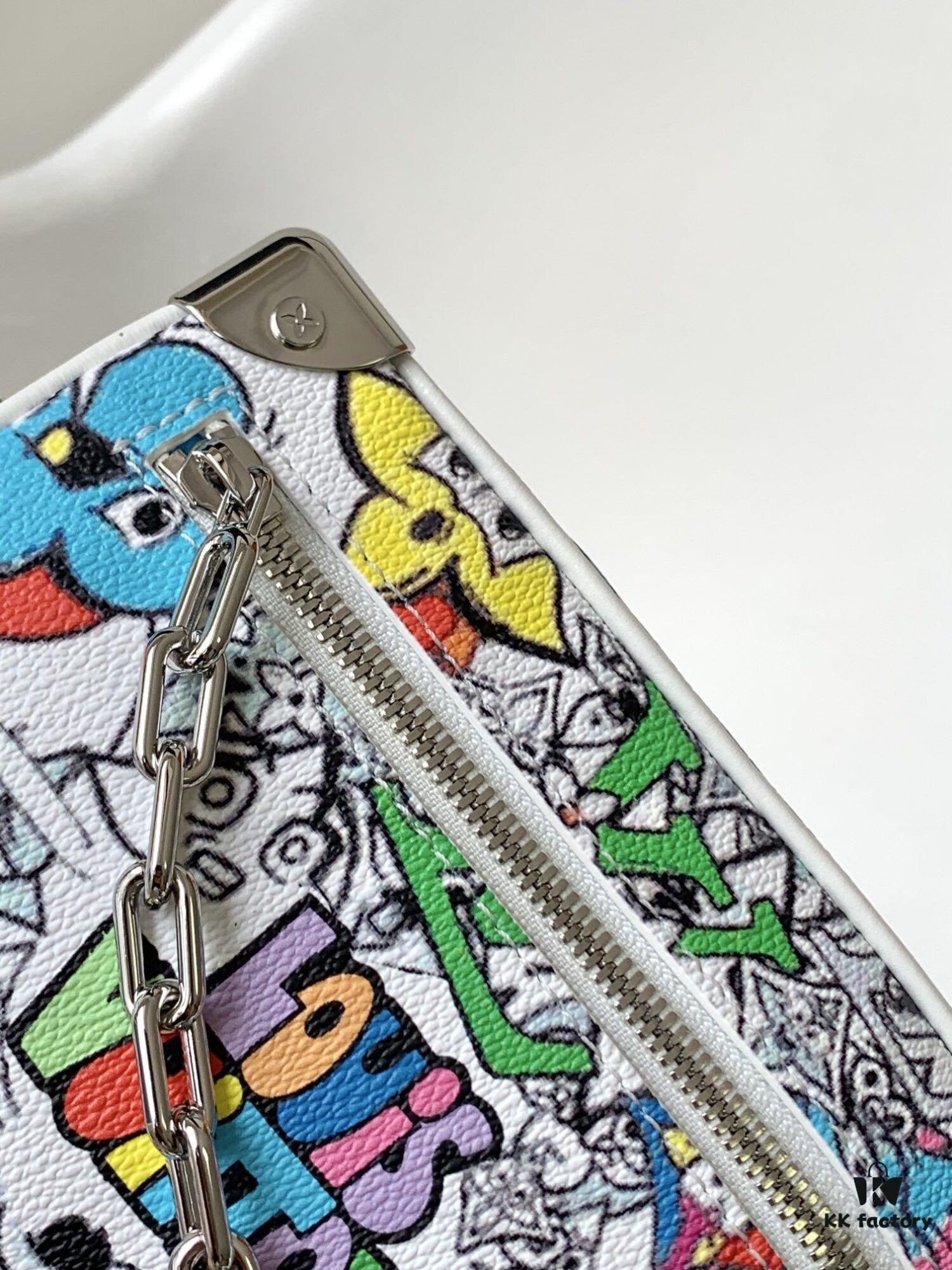 M82008 Top Quality Original Design Mini Soft Trunk Handbag