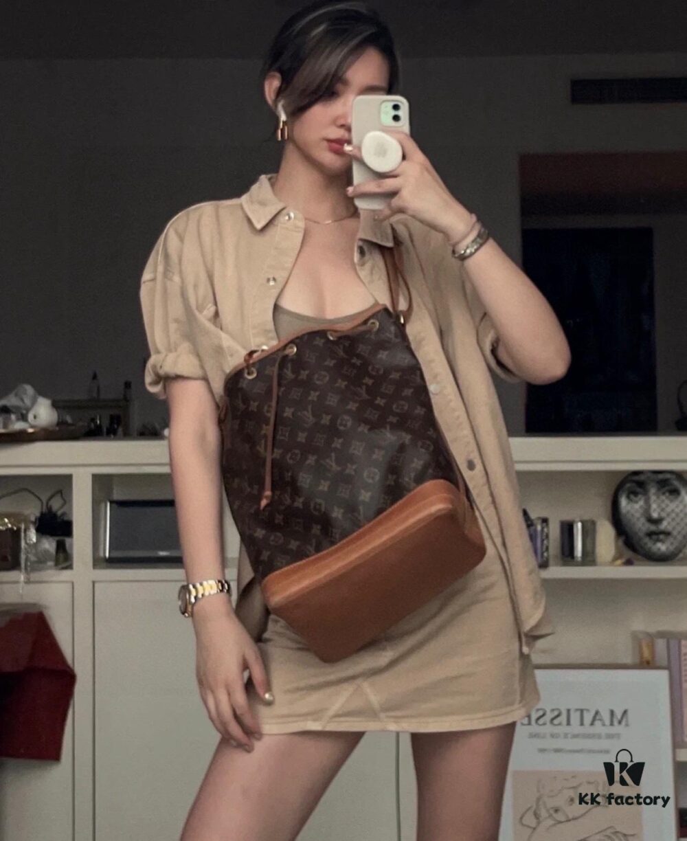 Vintage Large Bucket Bag ⬇️ Super Popular 🔥🔥⬇️ M42224 Lv Limited Edition Drawstring Bucket Bag, King of Cost Performance