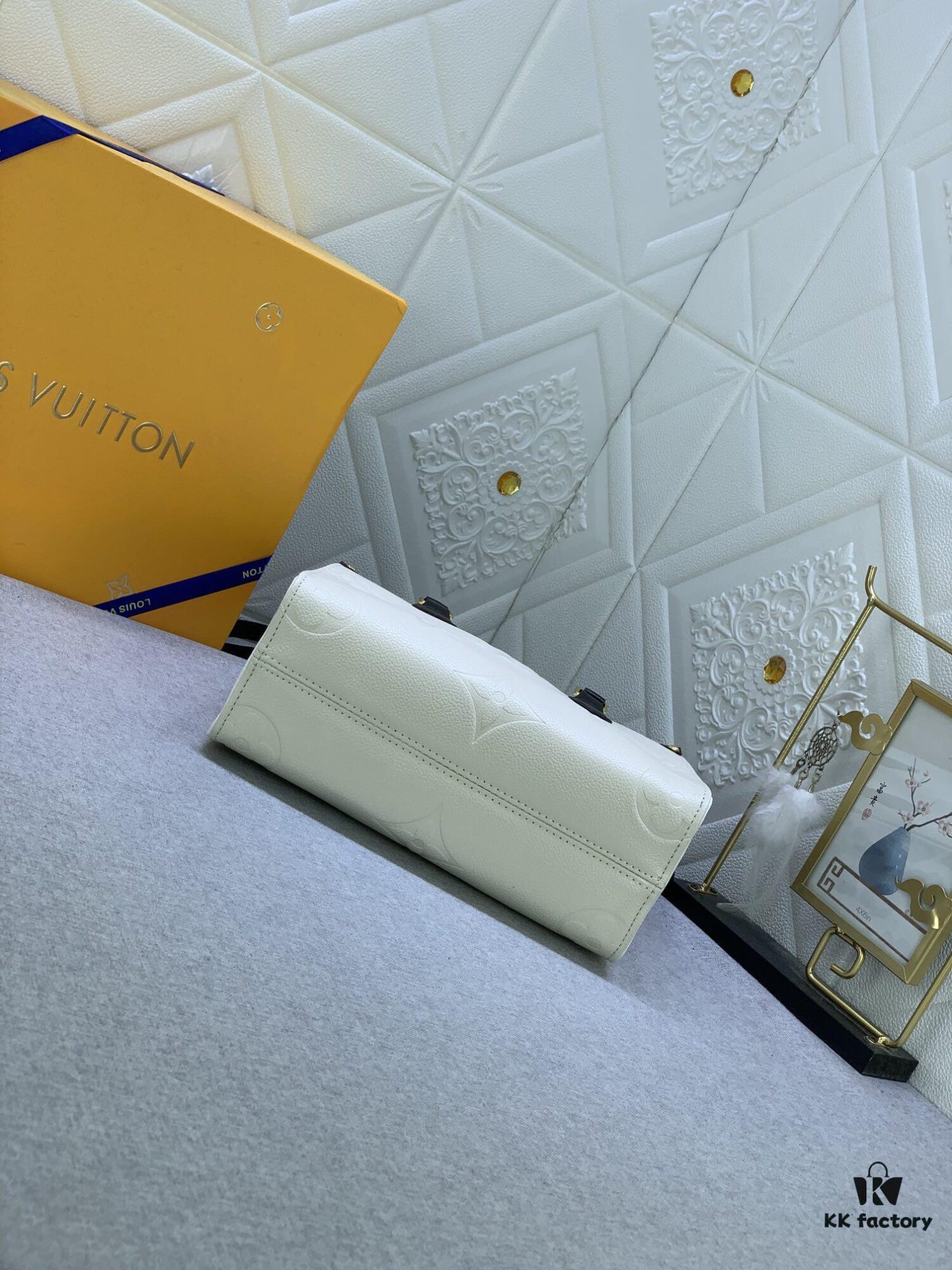 New Arrival [LV CRAFTY ONTHEGO Tote Bag] M45373, M45719 – Large 41x34x19, Medium 34x26x15, Small 25x19x11 – Embossed Leather with Classic Monogram Pattern, Braided Handle Trim, Leopard Print Silk Screen, Street-Style Design