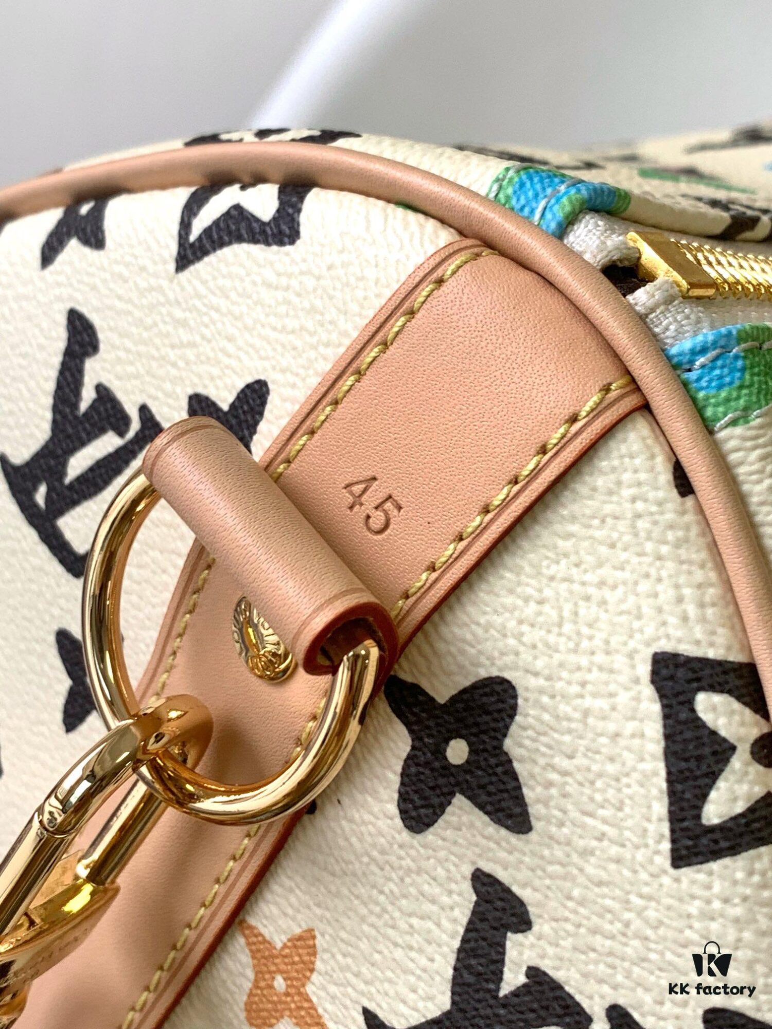 M24901 Black M24233 White Year's Hottest LV X YK Keepall 50 Combines Classic Design with Iconic Details