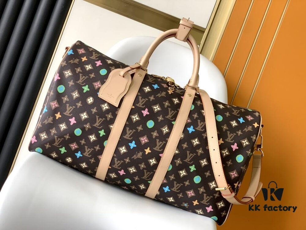 M24901 LV X YK Keepall 50, Year's Hottest Style, Crafted in Damier Graphite Canvas with Classic Design and Iconic Details