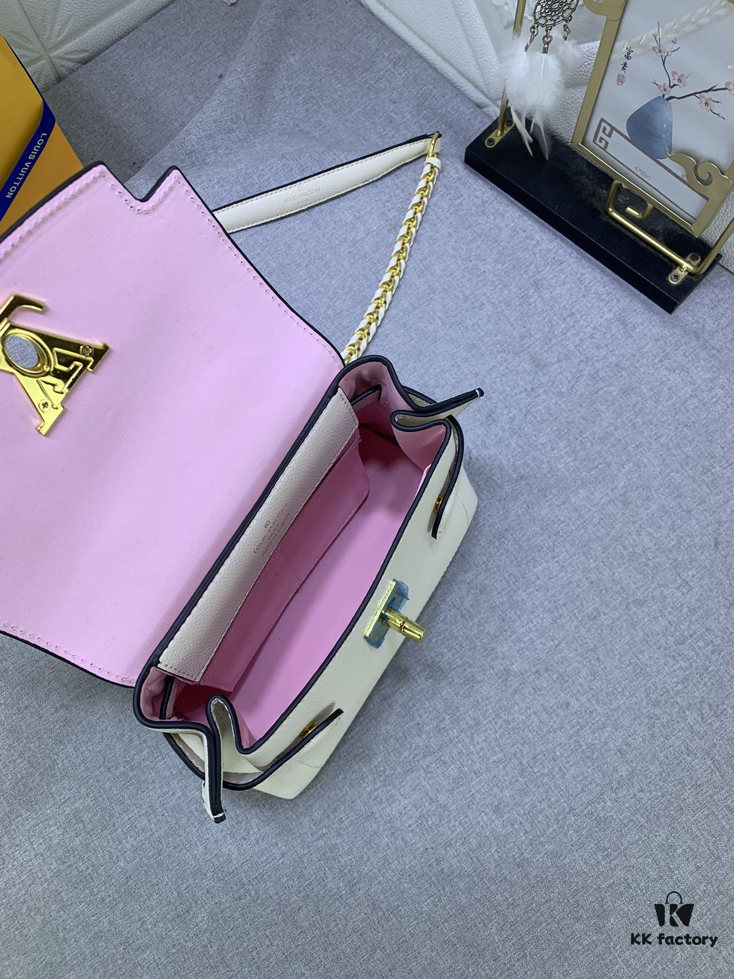 Upgraded Original M22626 M21088 M21052 M20997 This Season, the Petite Lockme Ever Mini Bag Features Fashionable New Hues in Grained Calfskin Leather