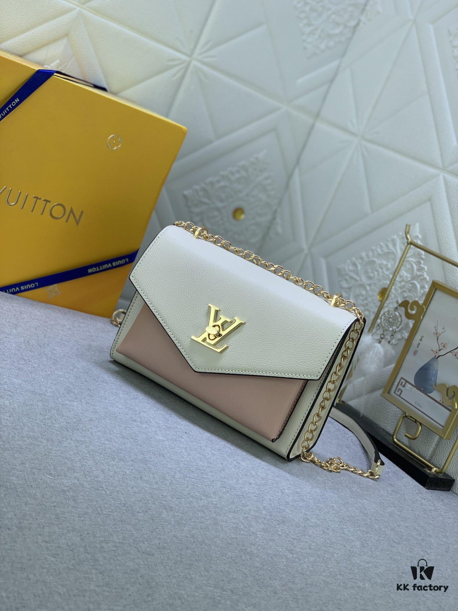 Upgraded Original M51418 Black, M82121 Black with White, M56137 Gray, M21217 Pink with White, M22190 White with Pink – Premium Original Cut, Stylish Compact Size and Eye-Catching 'Backpack' Design