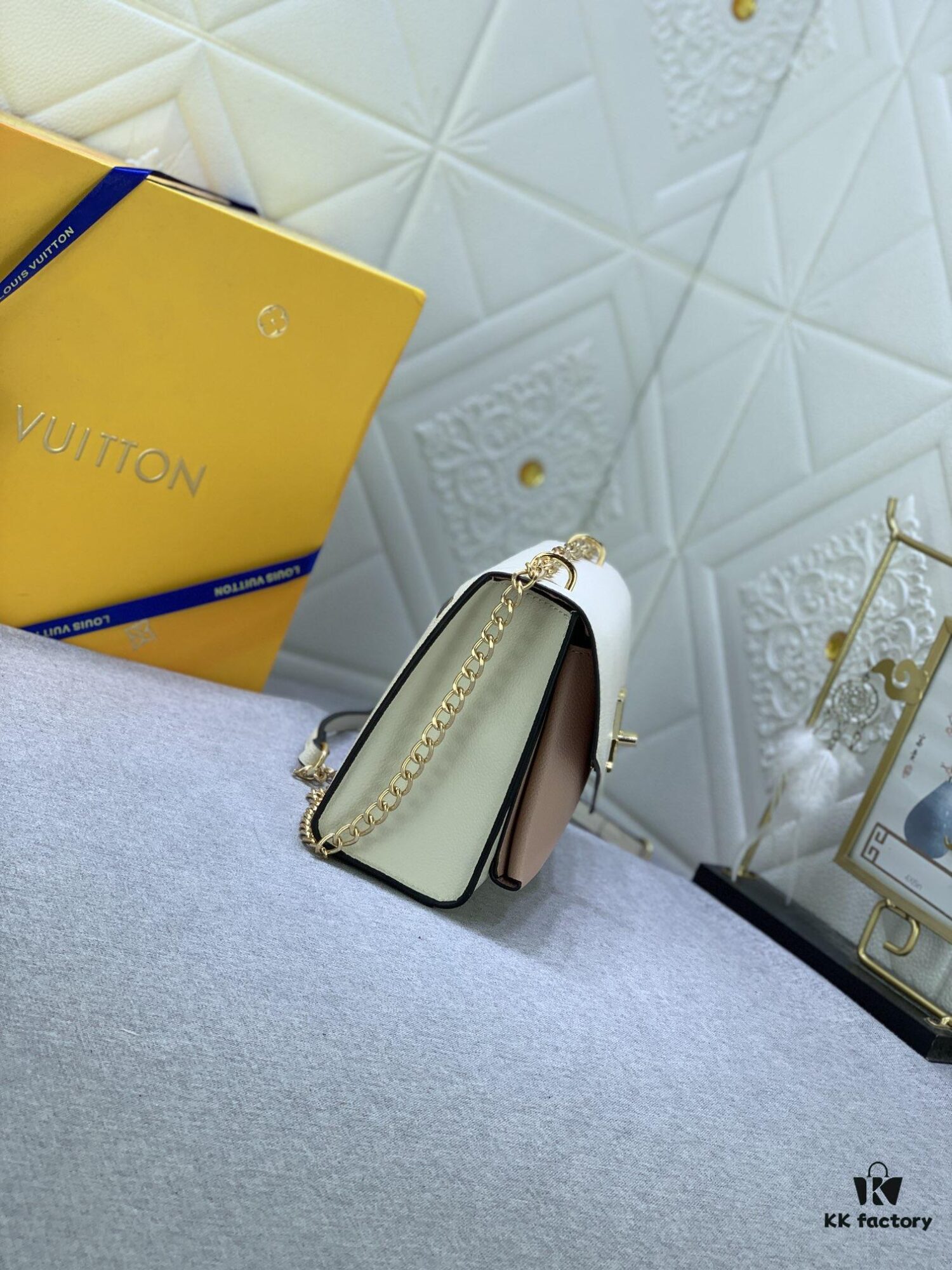 Upgraded Original M51418 Black, M82121 Black with White, M56137 Gray, M21217 Pink with White, M22190 White with Pink – Premium Original Cut, Stylish Compact Size and Eye-Catching 'Backpack' Design