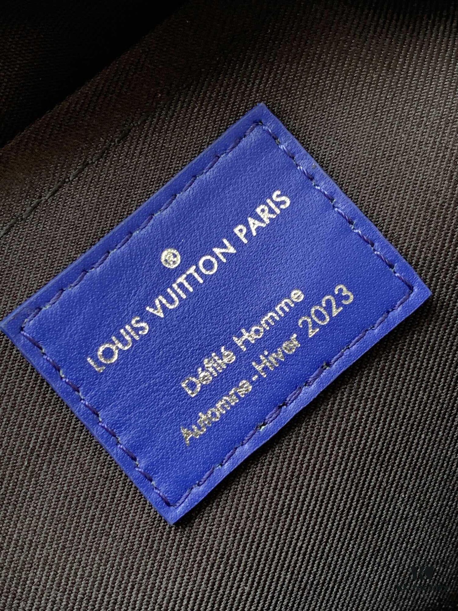 Keepall Bandoulière 25 Bag from LV Portrait Collection M46678 Eyes M46701 White Flowers Exclusive Original Order