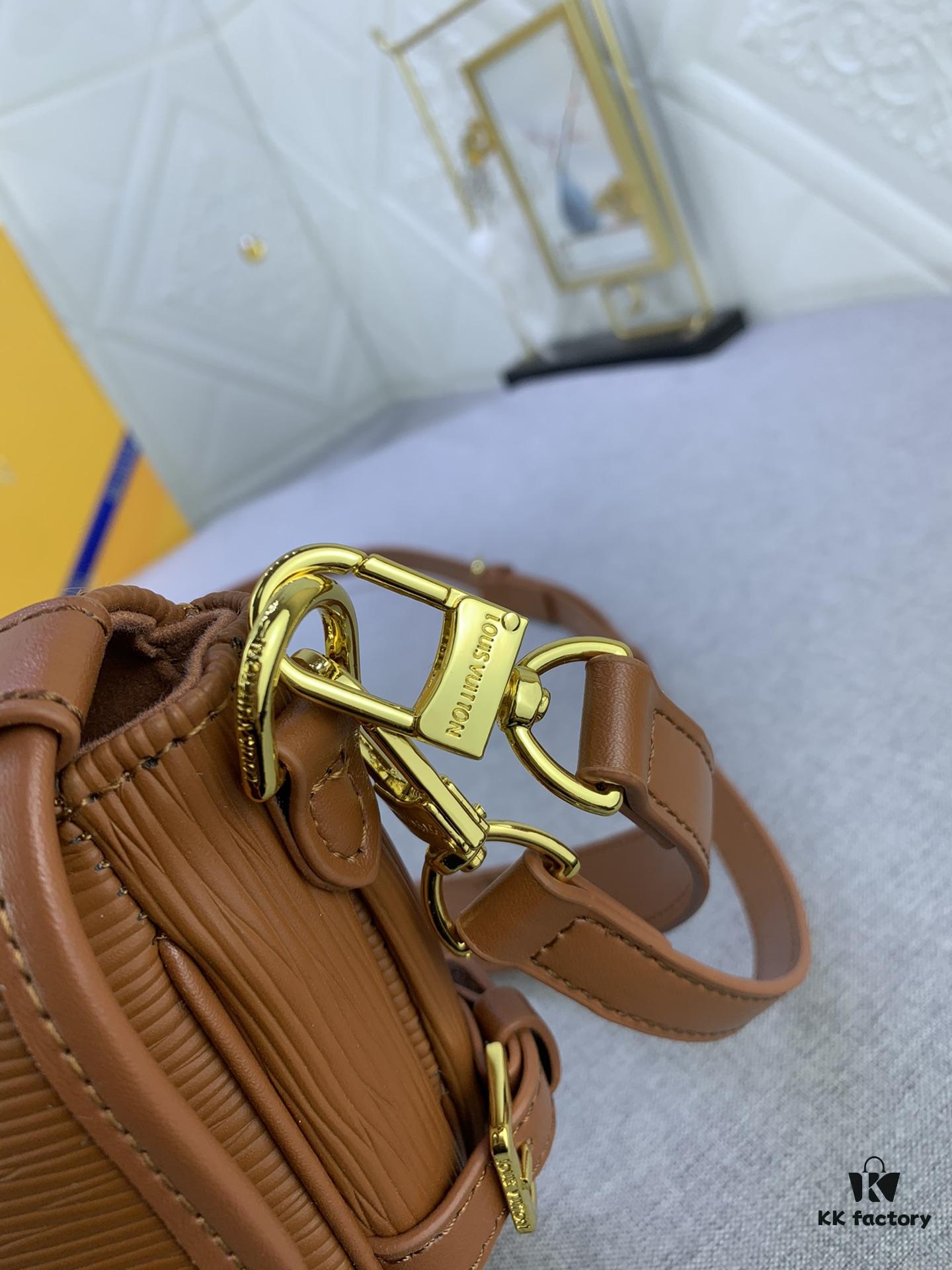 Upgraded Original M23469 Black M46740 Saumur BB Bag in New Epi Leather