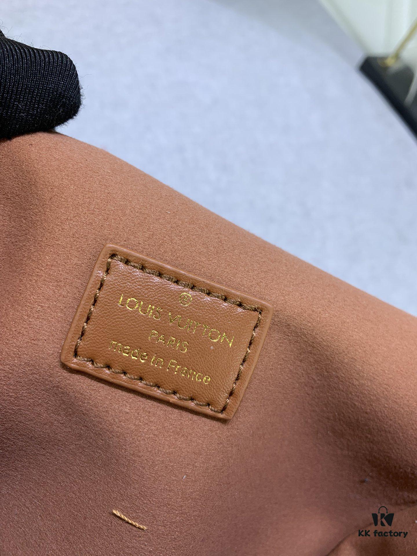 Upgraded Original M23469 Black M46740 Saumur BB Bag in New Epi Leather