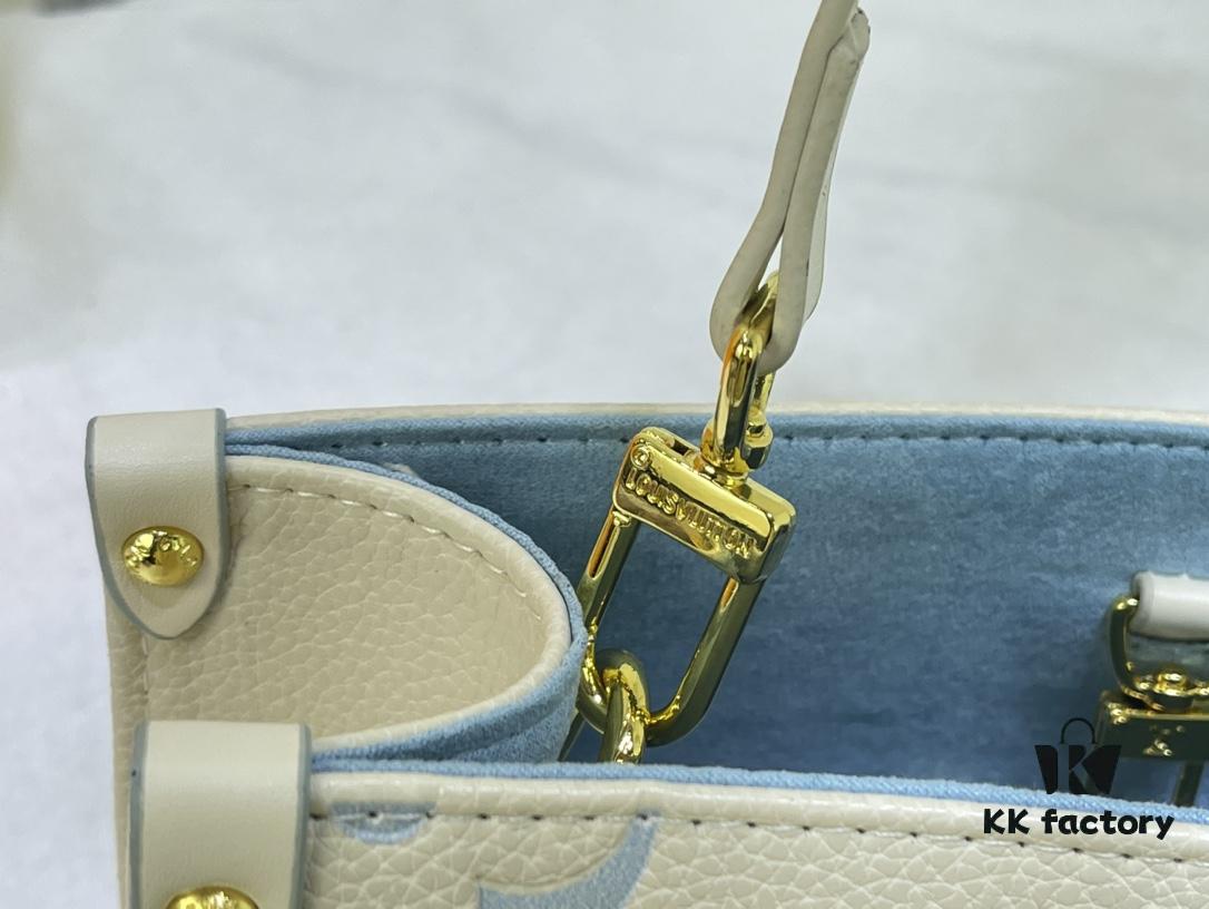 Upgraded Original M46833 White M45653 White Embossed M46569 This OnTheGo PM Bag Features Monogram Empreinte Leather with Subtle Tones Highlighting the LV Initials and Monogram Flowers Embossing Giving a Compact Square Silhouette a Delicate Sheen