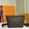 M40728 Color-Changing Leather Louis Vuitton Monogram Speedy Boat Bag Crossbody Bag