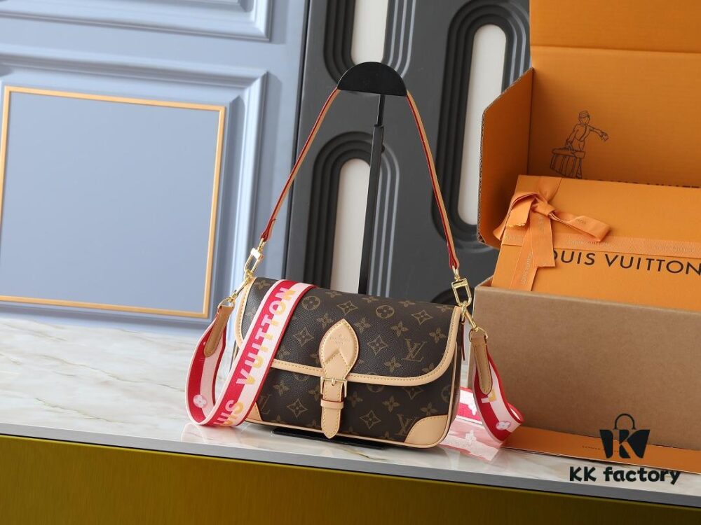 Upgraded Original M46583 M46584 M46386 M46388 M45985 Full Leather Baguette Bag Series New Diane Handbag