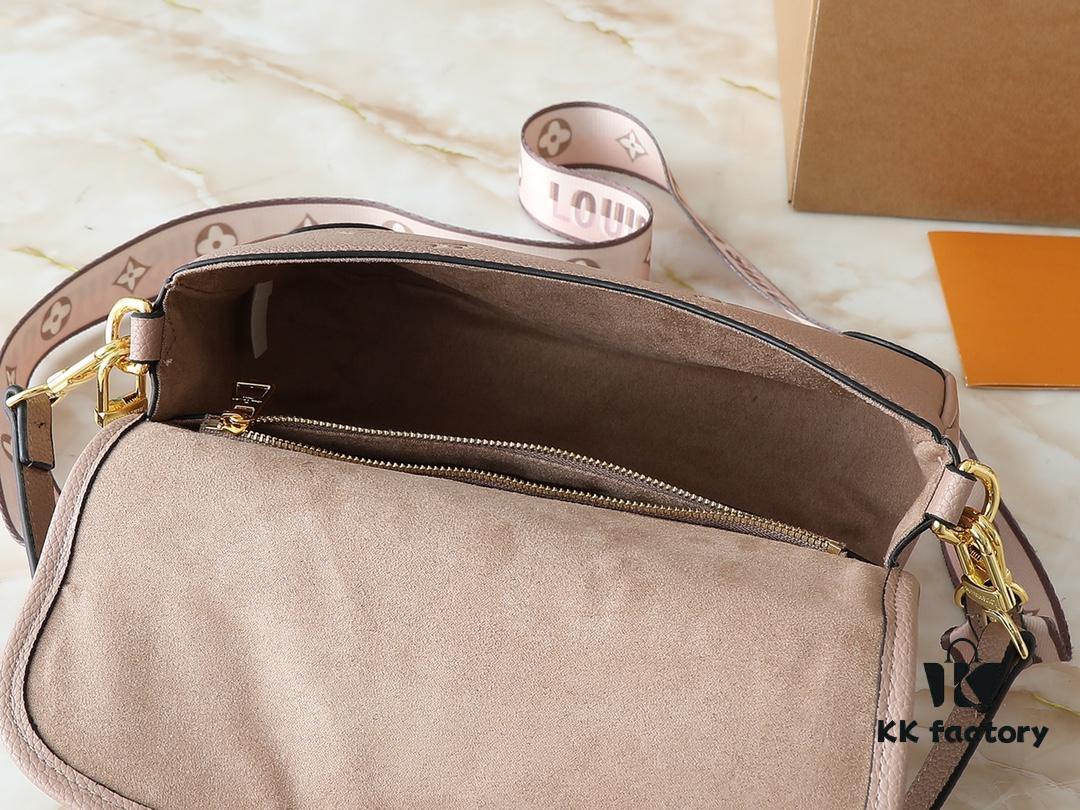 Upgraded Original M46583 M46584 M46386 M46388 M45985 Full Leather Baguette Bag Series New Diane Handbag