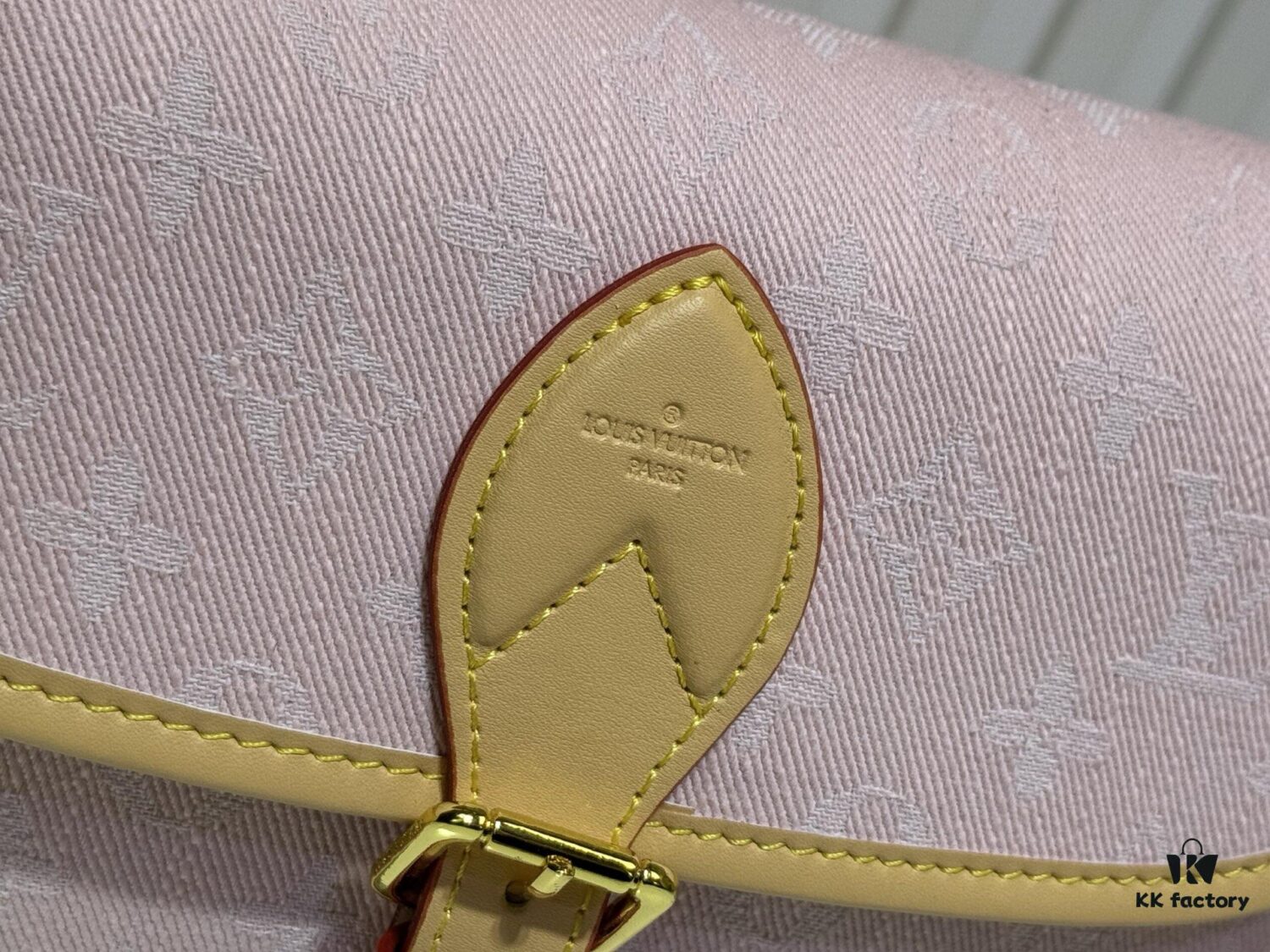 M46386 M45985 Denim Baguette Diane Handbag