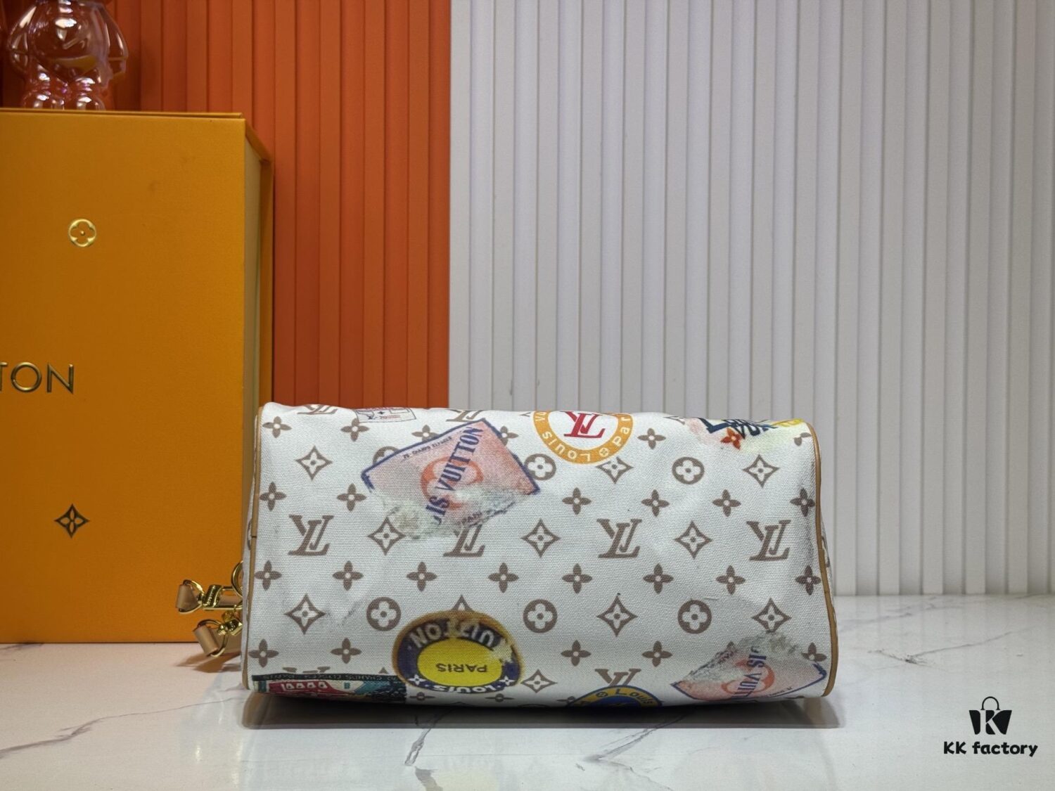 M14587 Speedy Soft 30 Handbag