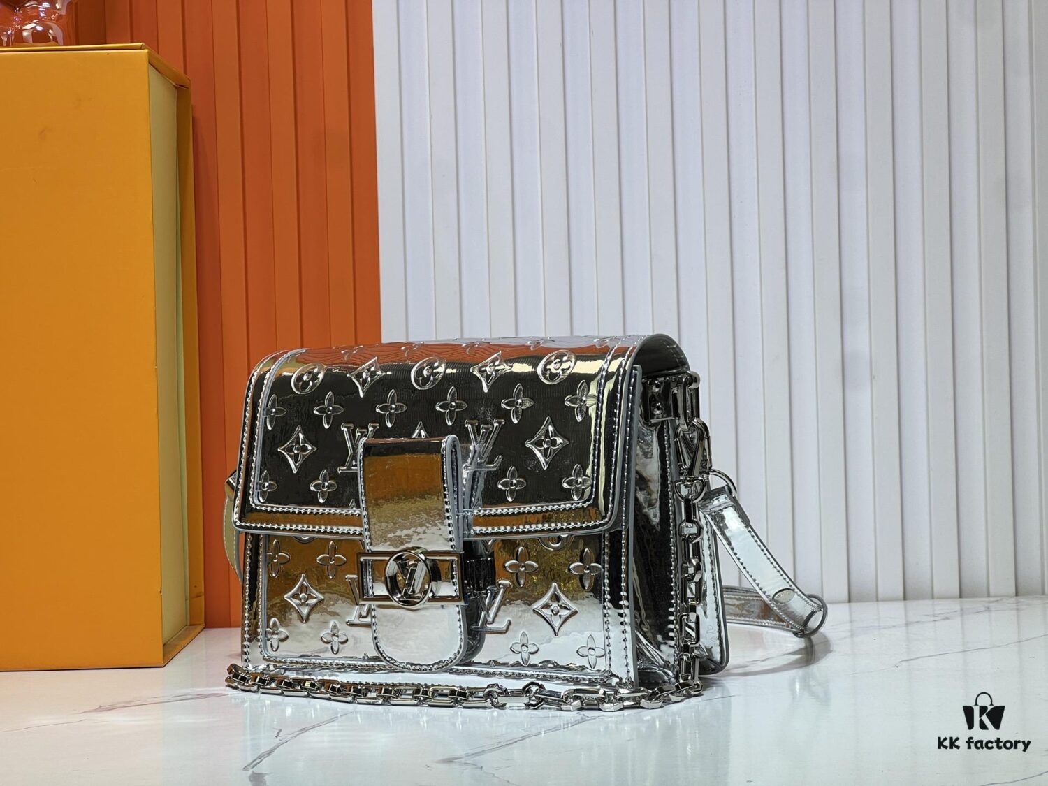 Daphne Gold Silver 💥 Louis Vuitton 2025 Spring/Summer Collection Messenger Bag M43599/44391/44580 Latest Version Métis Mini Handbag