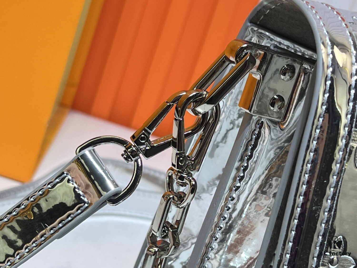 Daphne Gold Silver 💥 Louis Vuitton 2025 Spring/Summer Collection Messenger Bag M43599/44391/44580 Latest Version Métis Mini Handbag