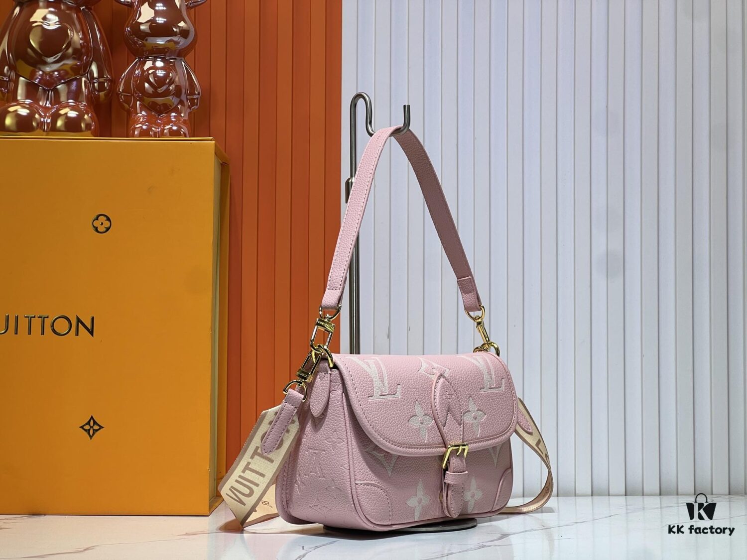 Exclusive Real Shot - Upgraded Version ‼️ M46386 Black M46388 White M45985 Full Leather Baguette Bag Series New Diane Handbag