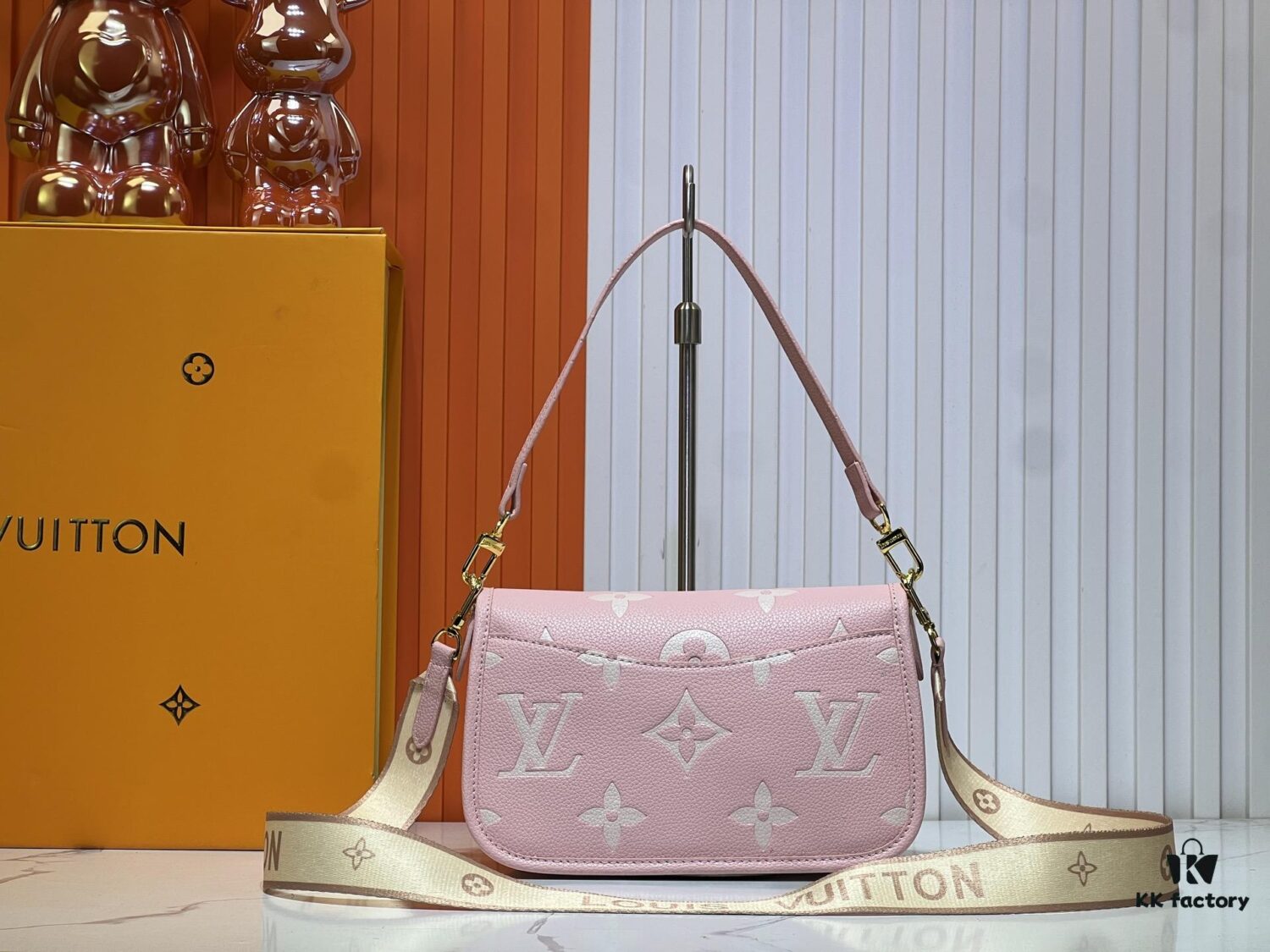 Exclusive Real Shot - Upgraded Version ‼️ M46386 Black M46388 White M45985 Full Leather Baguette Bag Series New Diane Handbag