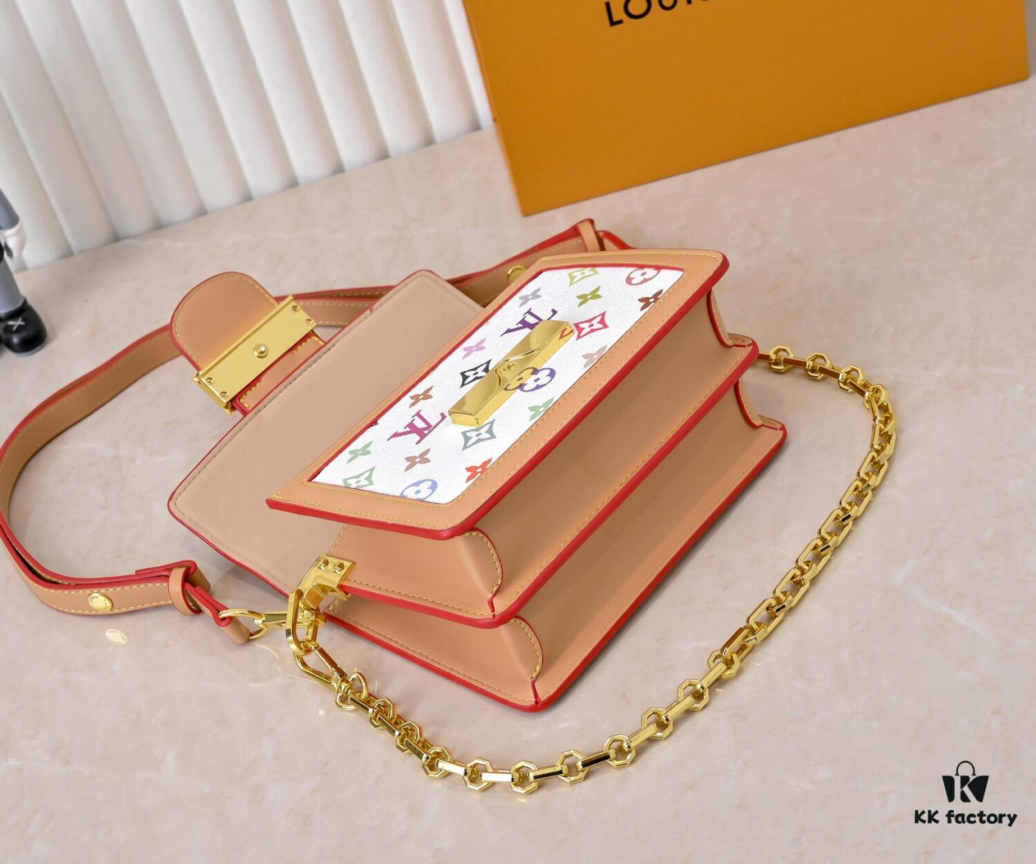 Takashi Murakami White Tricolor Daphne Upgraded Version 💥 Louis Vuitton 2025 Spring Collection Messenger Bag M43599 / 44391 / 44580 Colorway Latest Release Métis